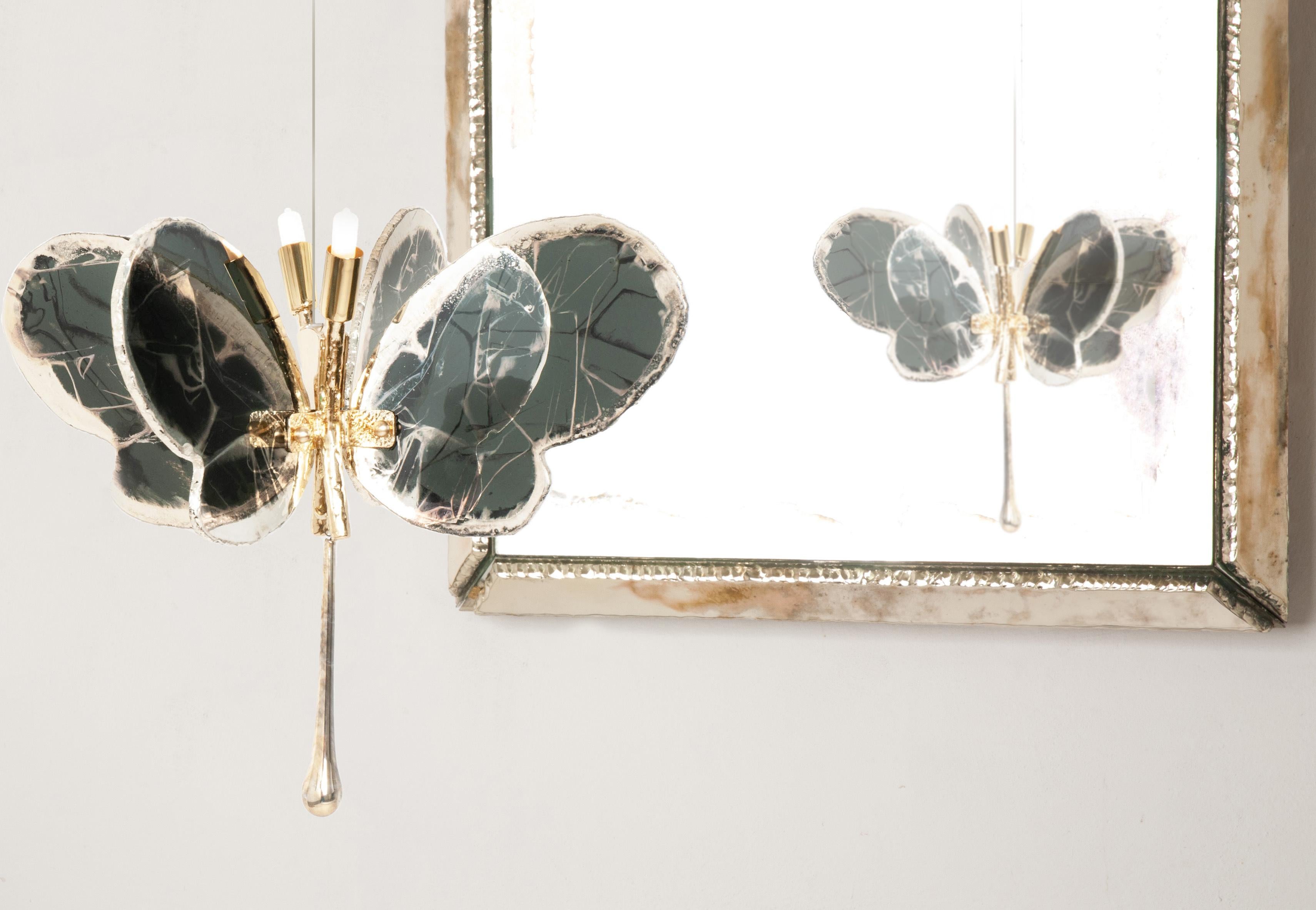 XXIe siècle et contemporain  Lampe à suspension contemporaine papillon 40 en verre d'art argenté, couleur grise, laiton    en vente