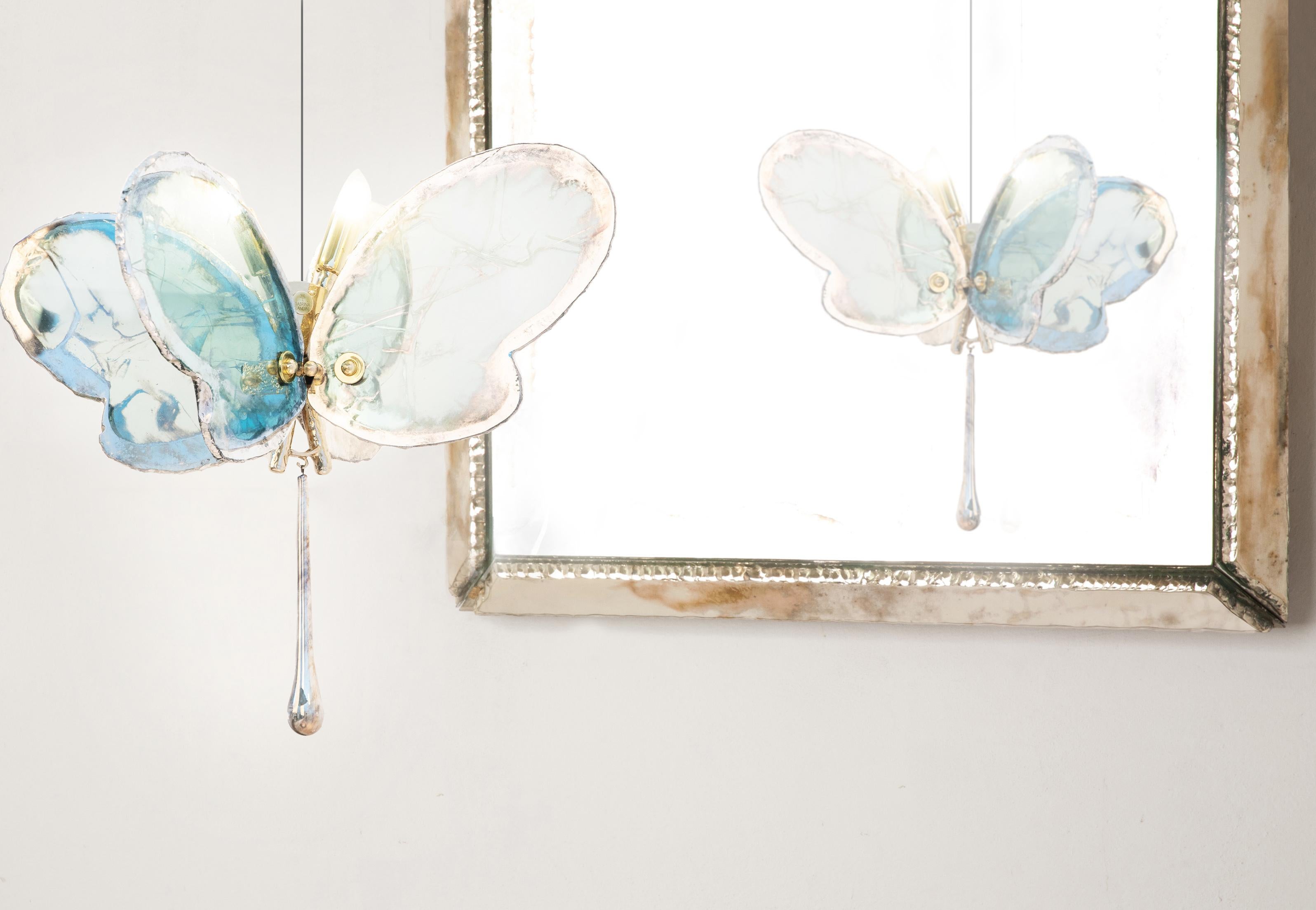 Zeitgenössische Schmetterlings-Pendelleuchte 40, Kunstglas versilbert, Jadefarbe, Messing    im Angebot 4
