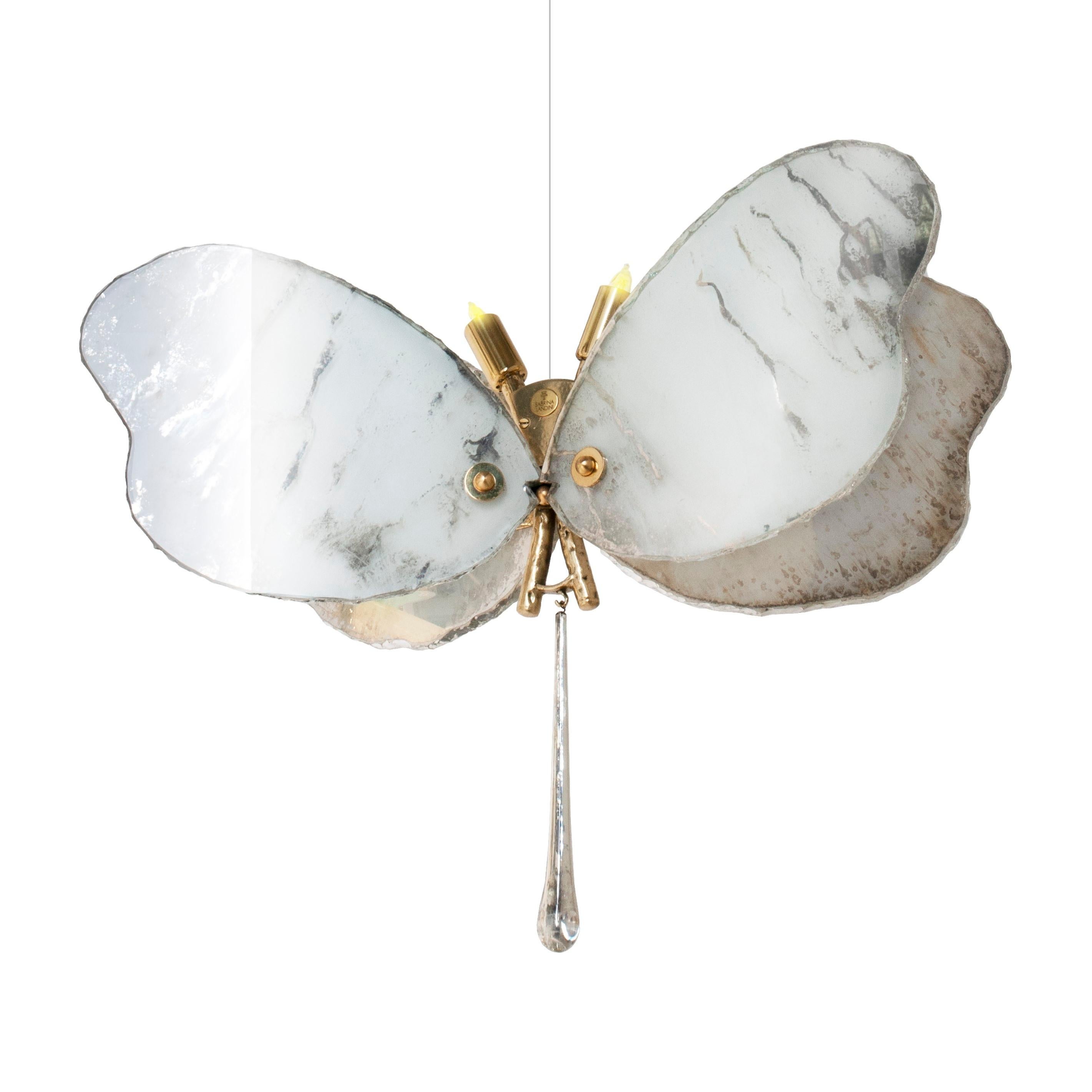 italien  Lampe à suspension contemporaine papillon 40 en verre d'art argenté, couleur blanche, laiton   en vente