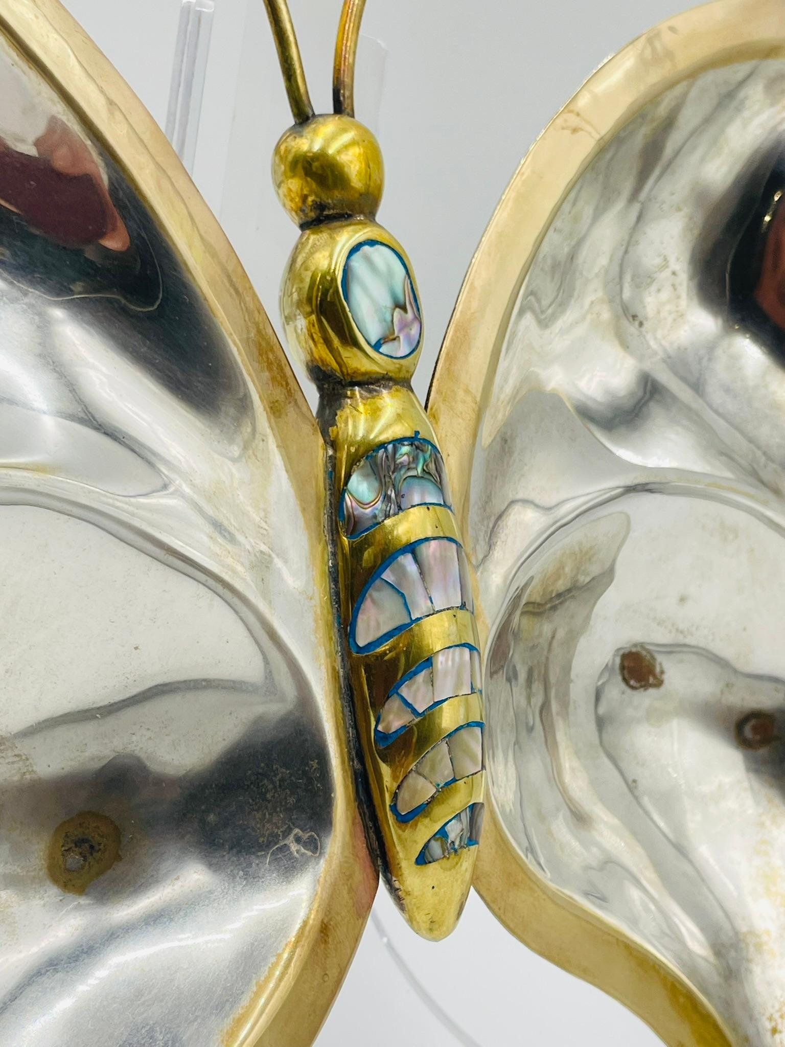 Piatto a farfalla in ottone e placca d'argento con intarsio di abalone, Messico, 1960 in vendita 2