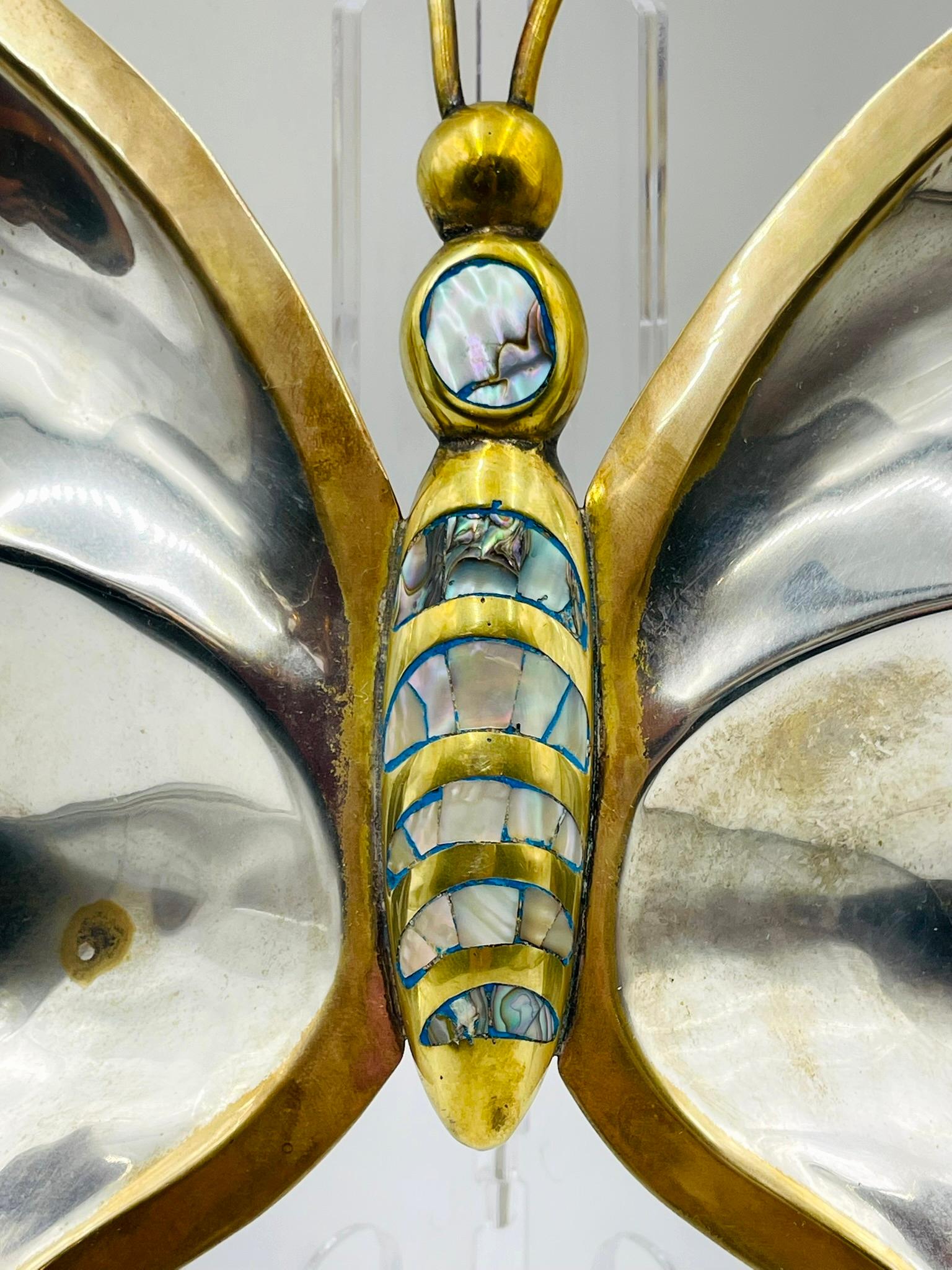 Piatto a farfalla in ottone e placca d'argento con intarsio di abalone, Messico, 1960 in vendita 6