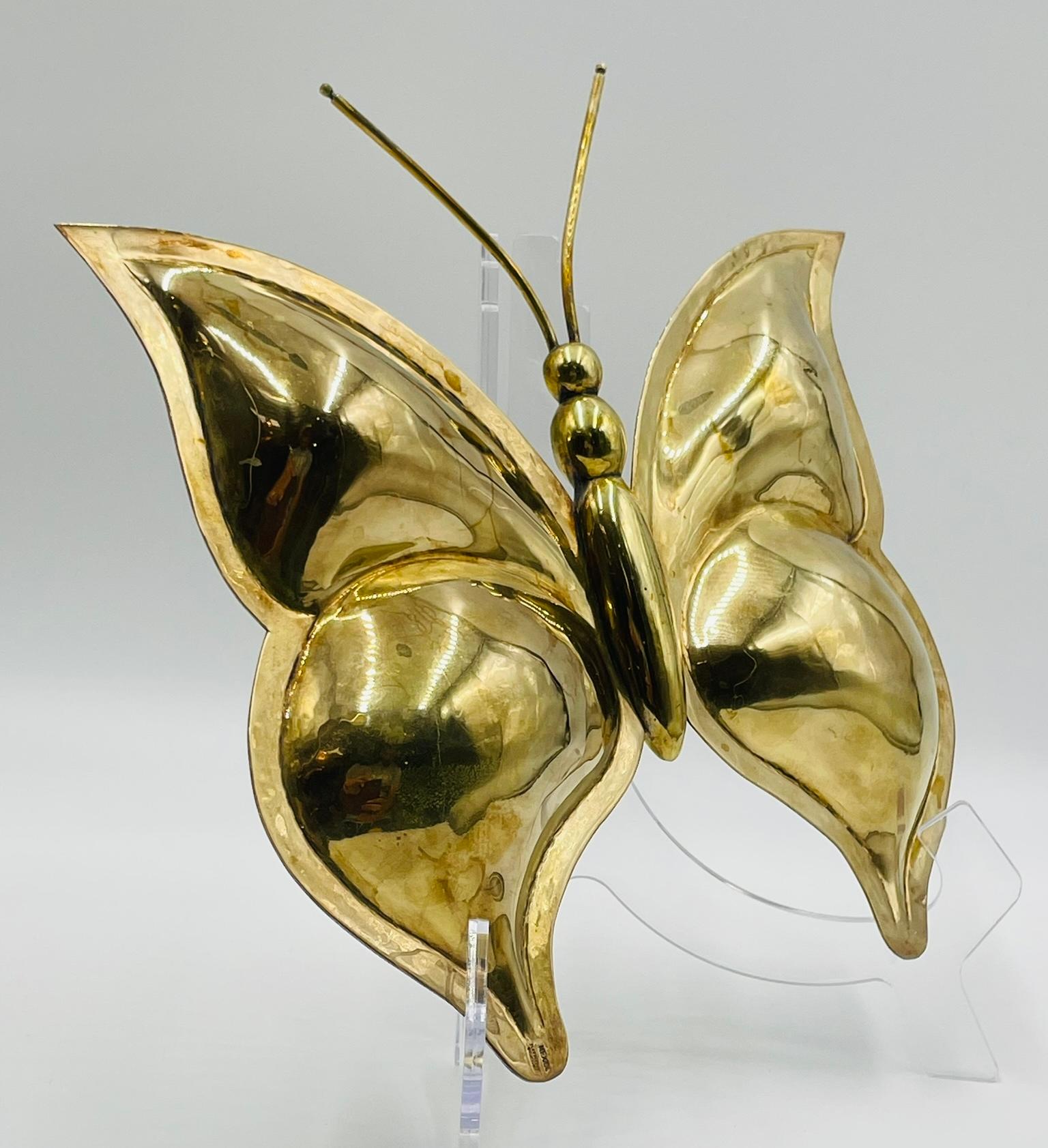 Placcato argento Piatto a farfalla in ottone e placca d'argento con intarsio di abalone, Messico, 1960 in vendita