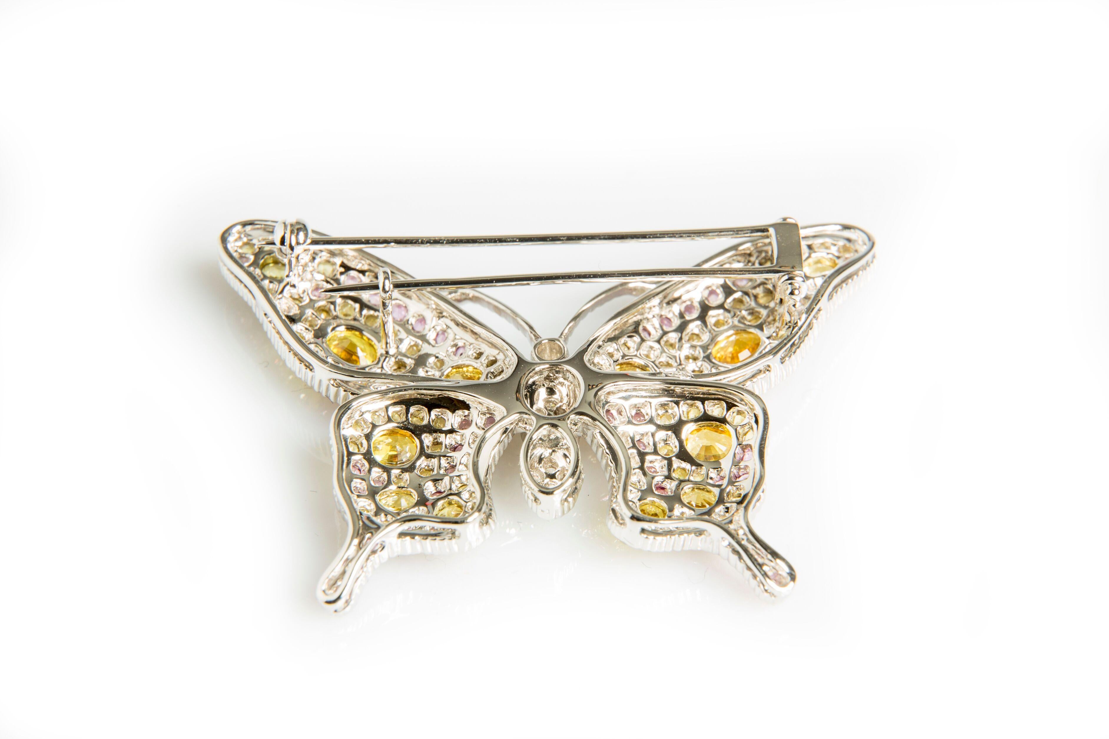 Women's or Men's Butterfly Brooch with 5.20 Carat Sapphires and 0.20 Carat Diamonds in White Gold For Sale