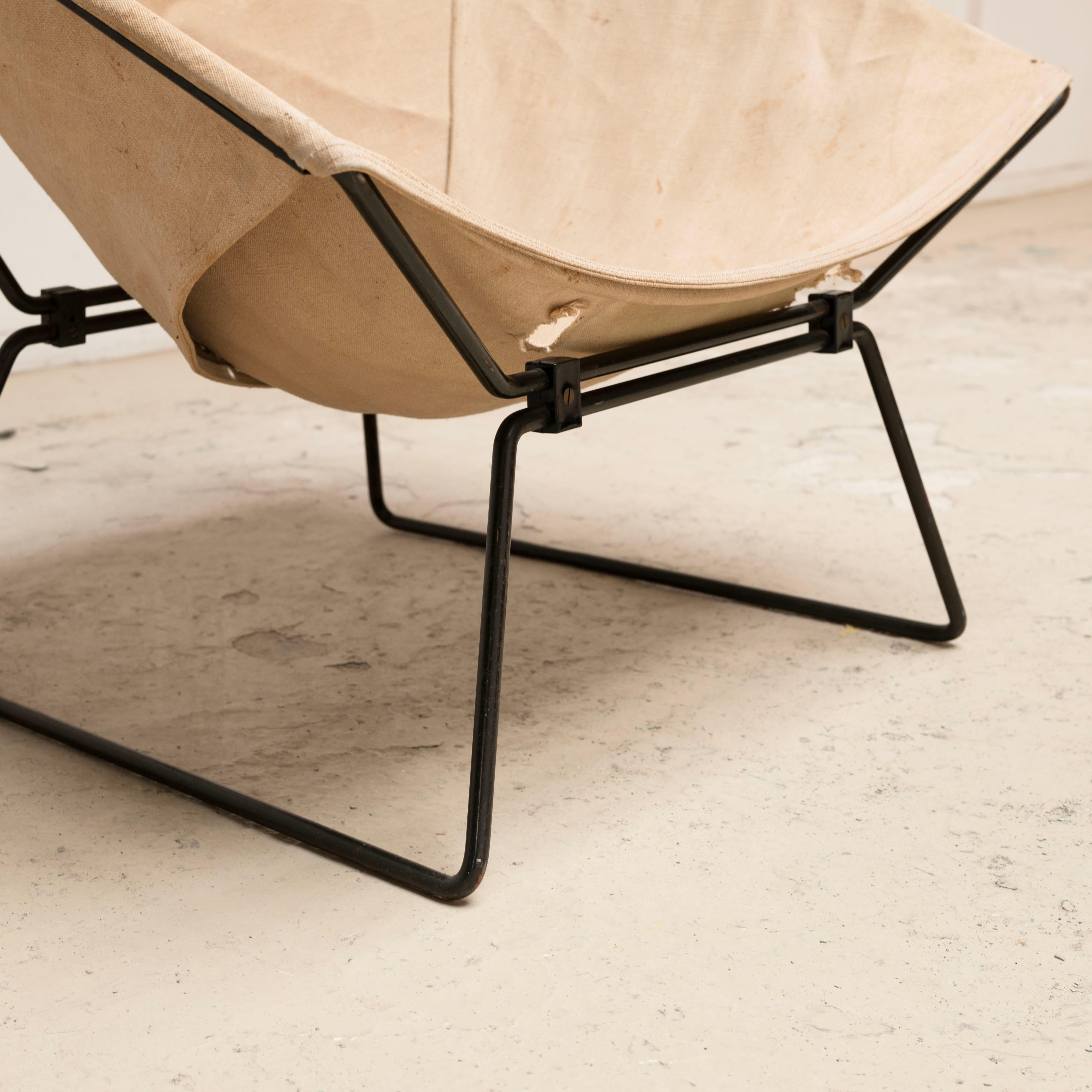 BUTTERFLY CHAIR 