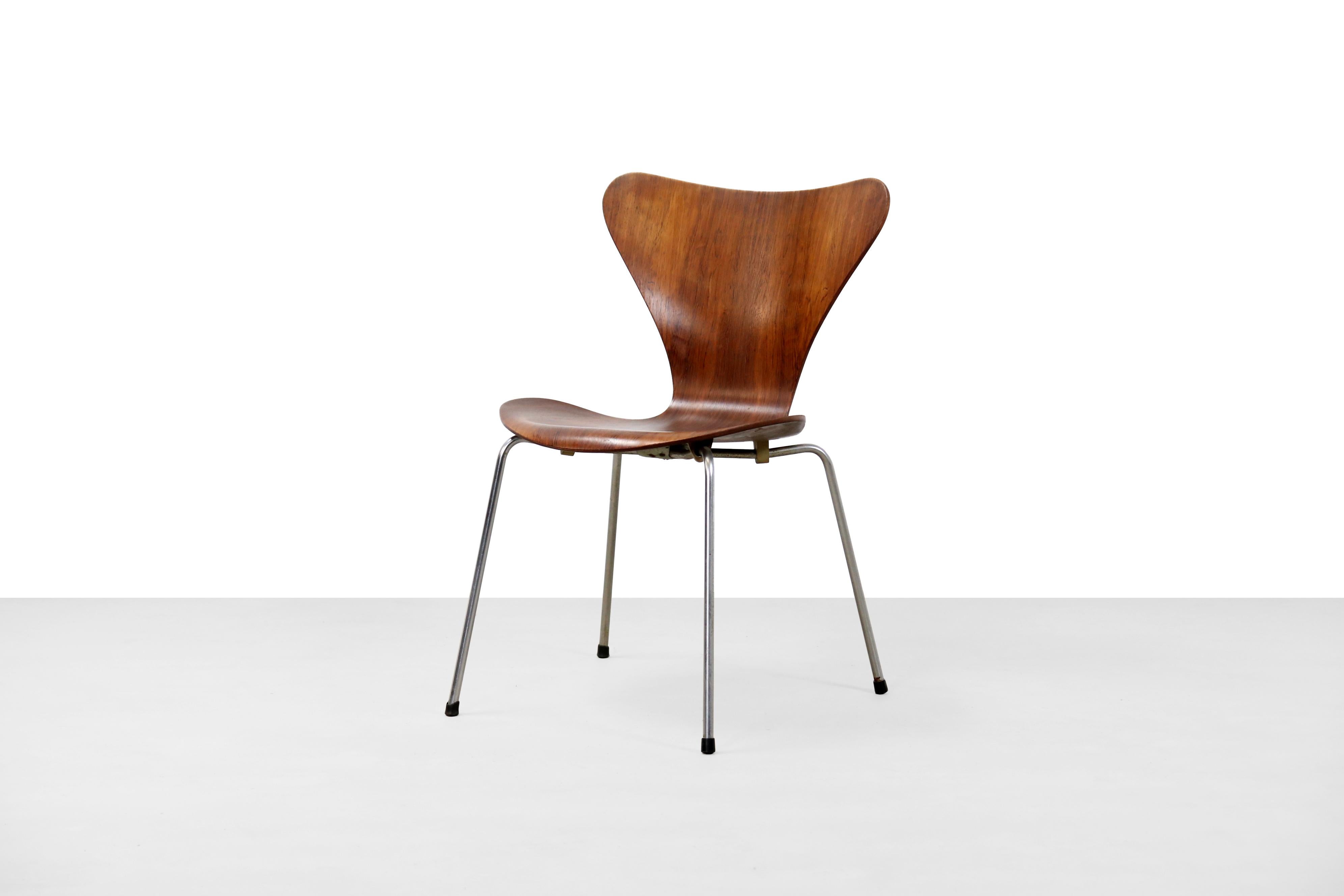 Mid-Century Modern Butterfly Chair by Arne Jacobsen, Fritz Hansen Model 3107, Denmark, 1964