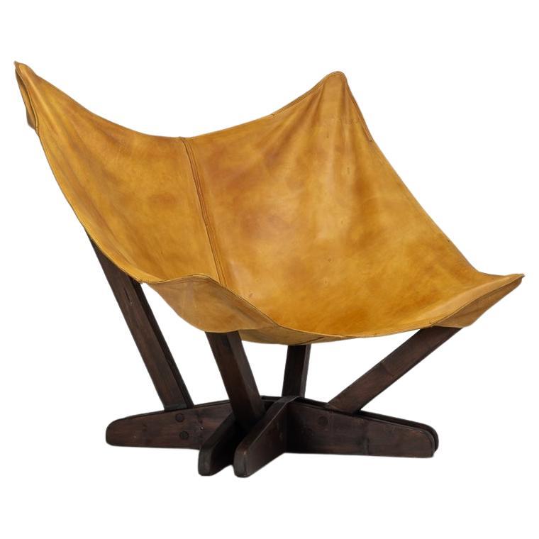 Butterfly chair in pine and leather Sweden 1960 For Sale