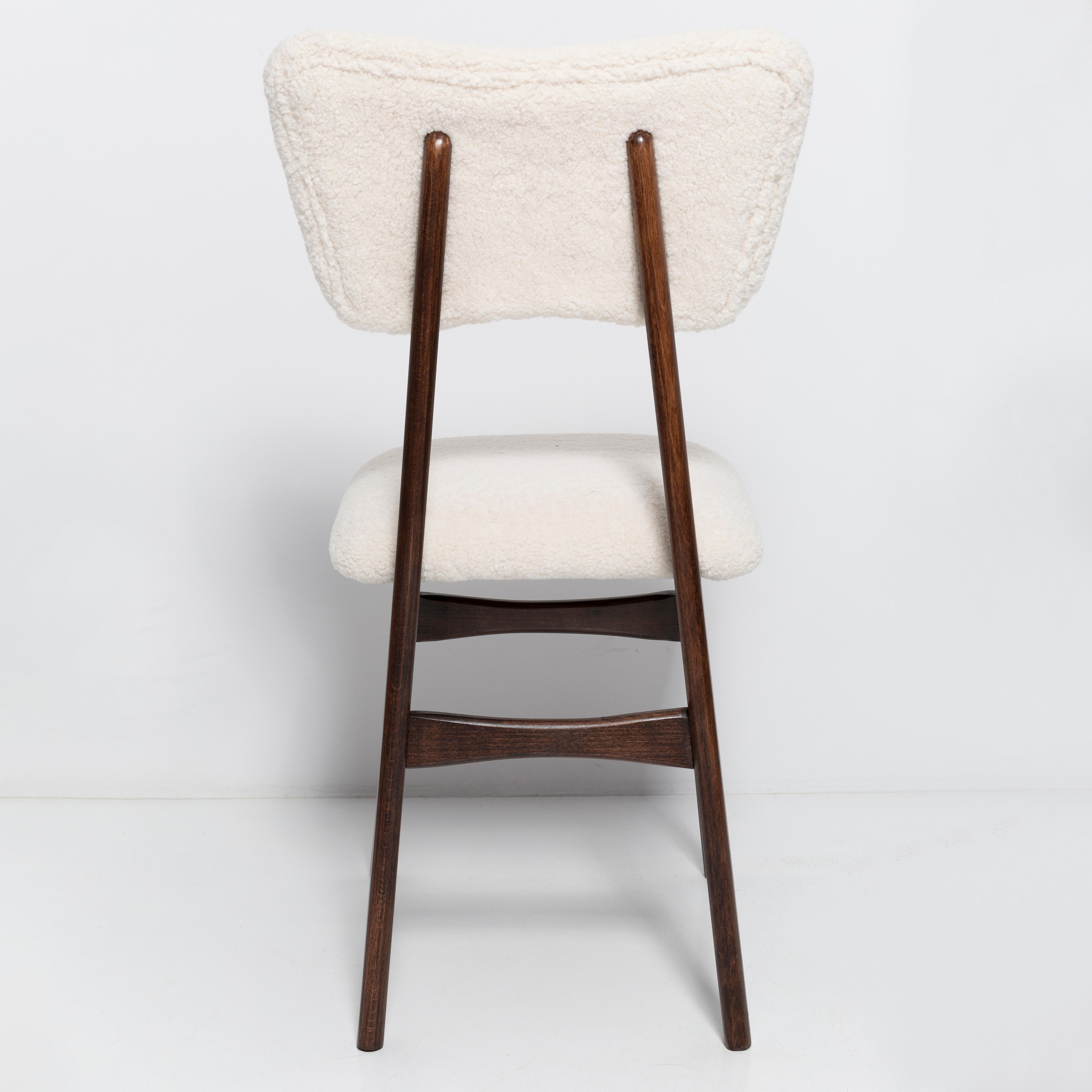 Polish Butterfly Chair in White Boucle by Vintola Studio, Beechwood Wool Seat For Sale