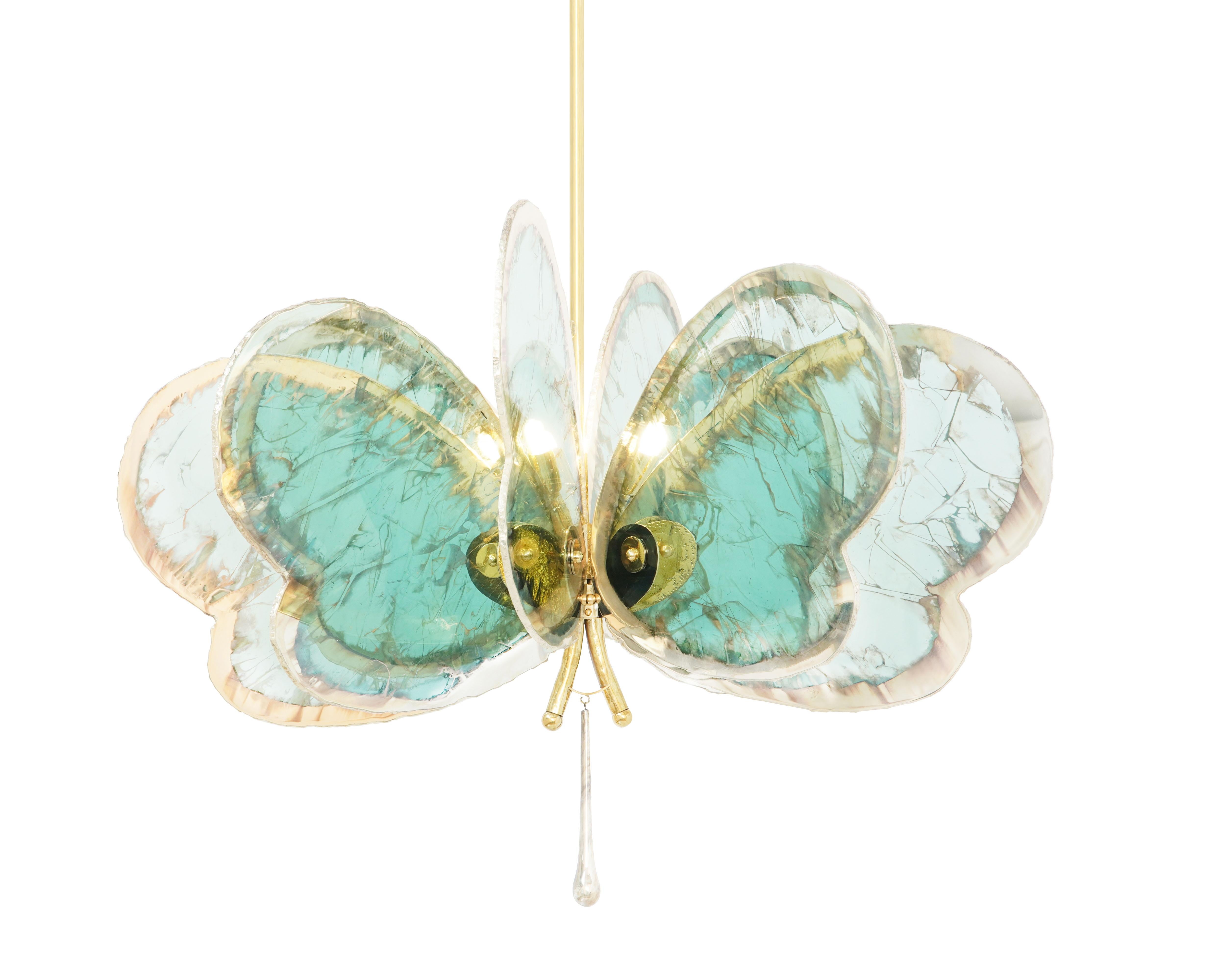 BIG BUTTERFLY jewel pendant lamp

Sabrina Landini for 20 years , pays homage to glass surfaces in her expression of silvered masterworks, the hallmark of each item in collection.

A symbol of joy, optimism and wonder, the Butterfly is a Sabrina