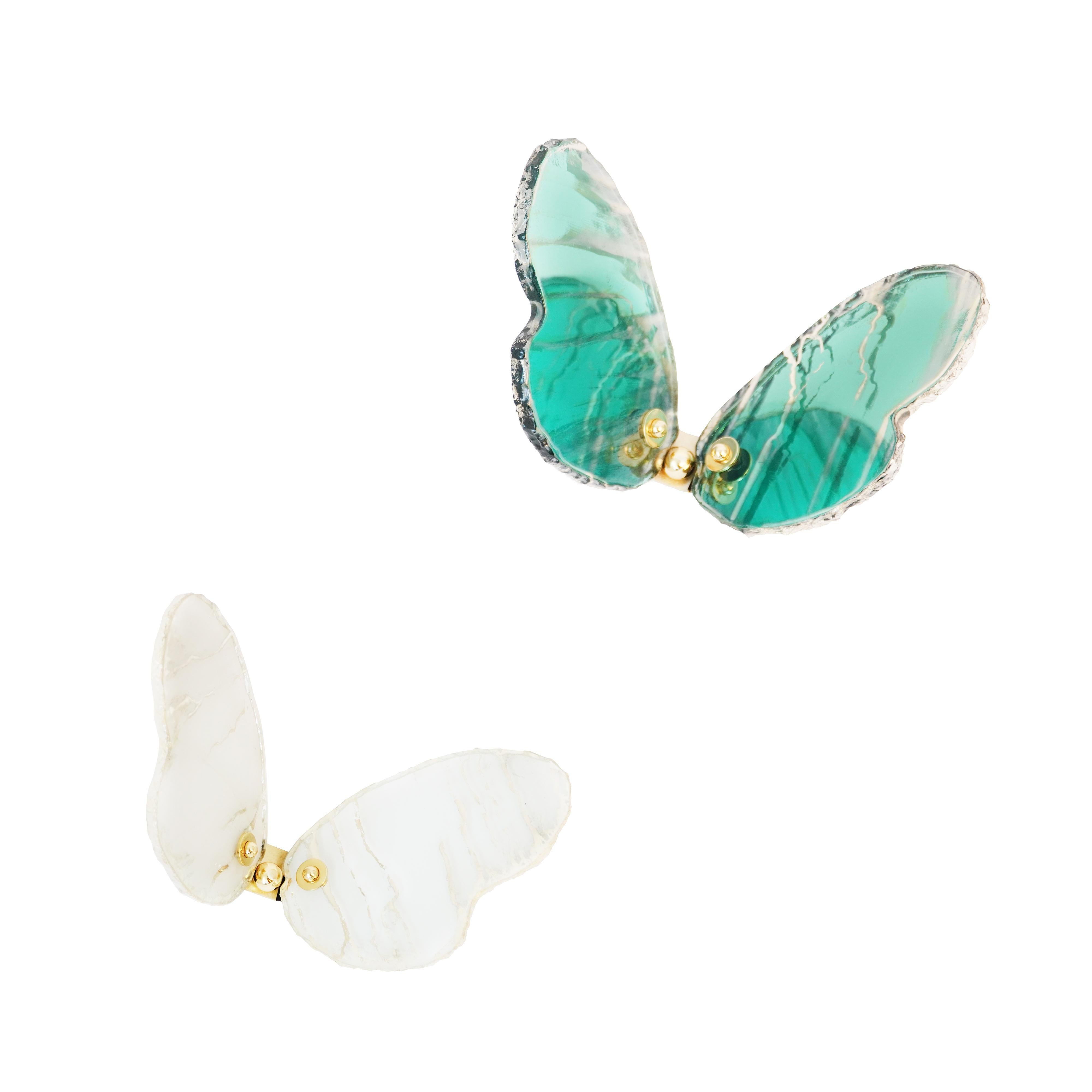 Moderne Sculpture murale contemporaine papillon en verre argenté couleur jade en vente