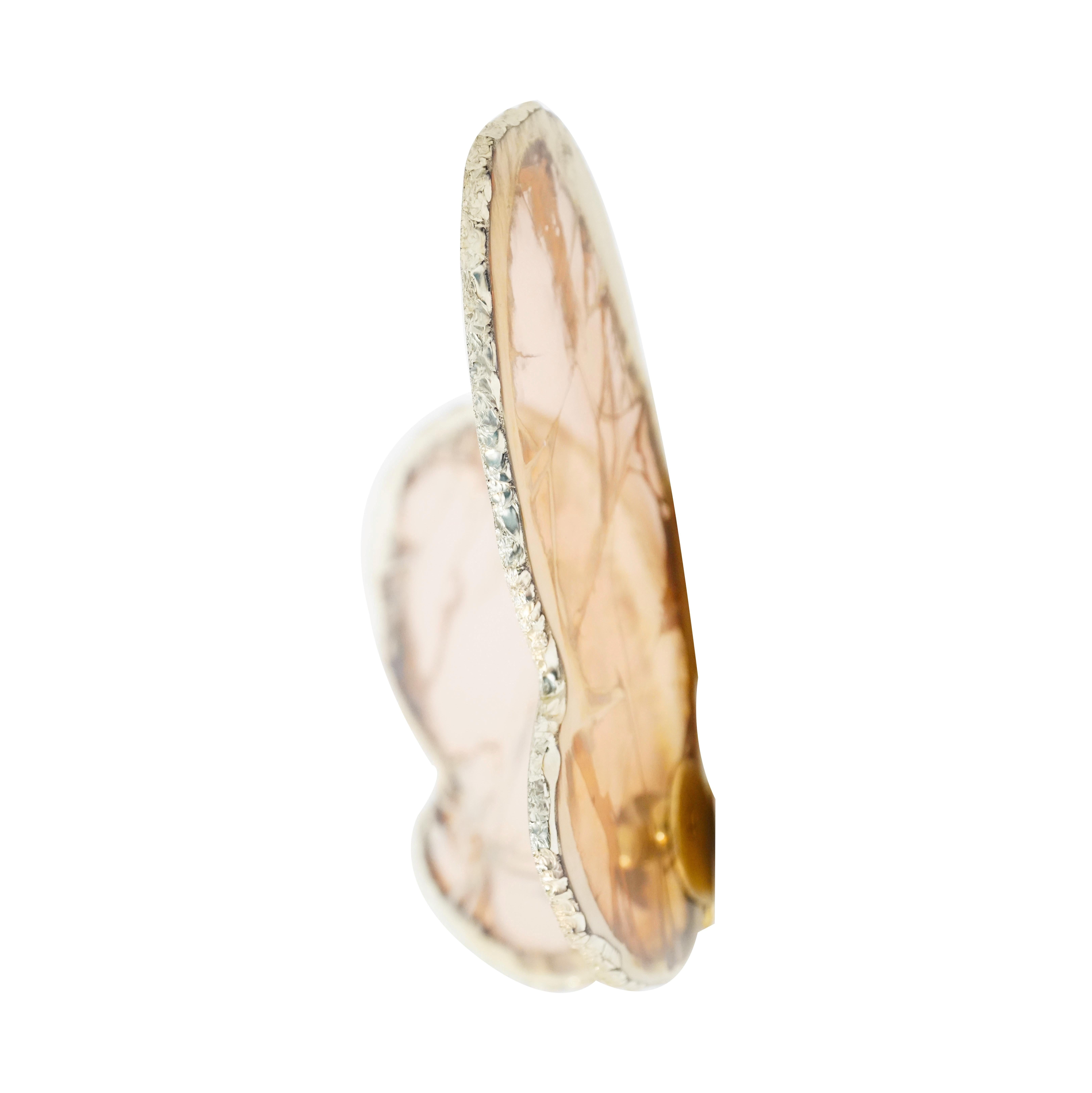 Schmetterling Zeitgenössische Wandskulptur, Kunst versilbertes Glas, Farbe Rosa (Moderne) im Angebot