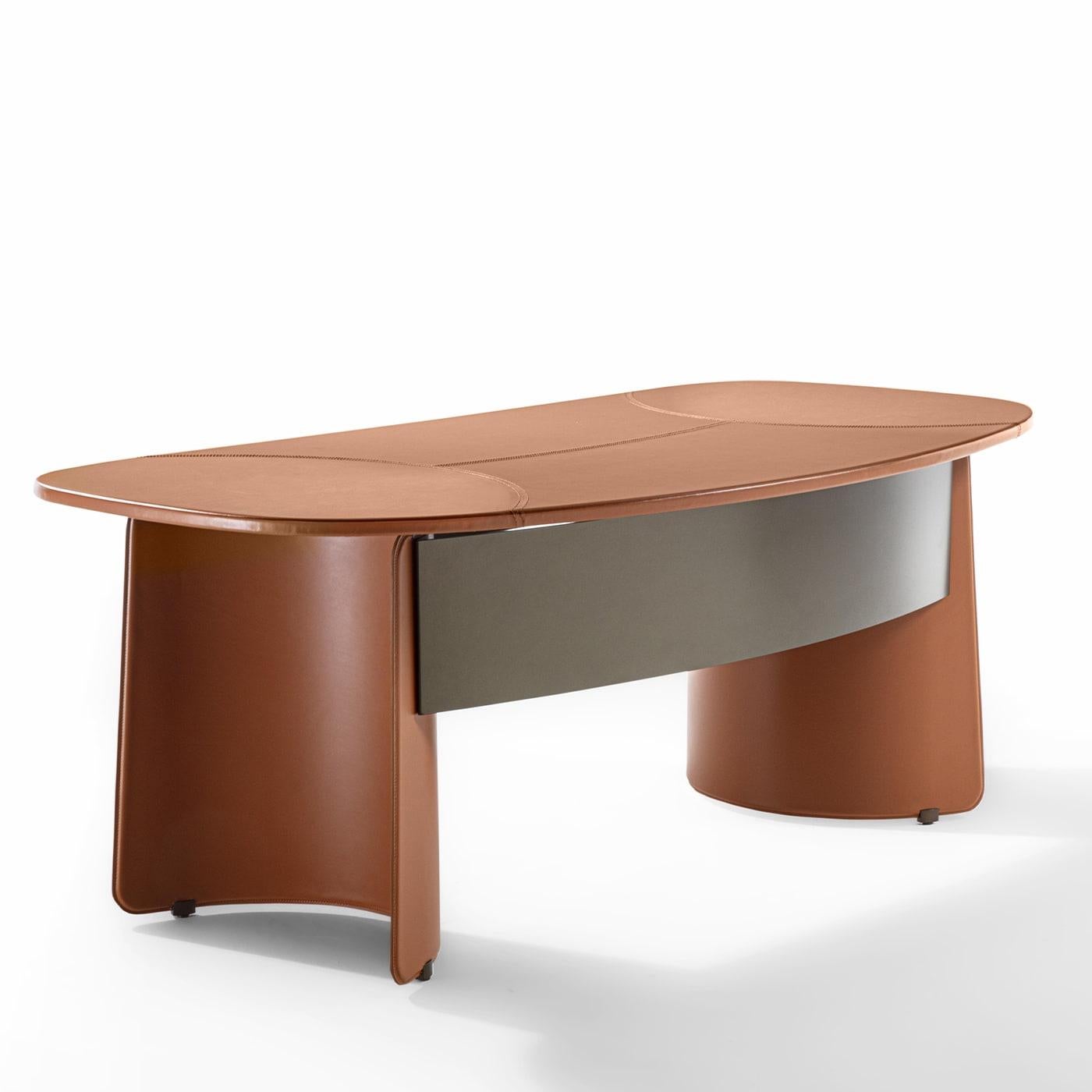 The Butterfly desk has a folded sheet metal base covered in leather and the top is made in leather with seams. Modesty in bronze lacquered sheet metal. Please, contact us for further information and options.