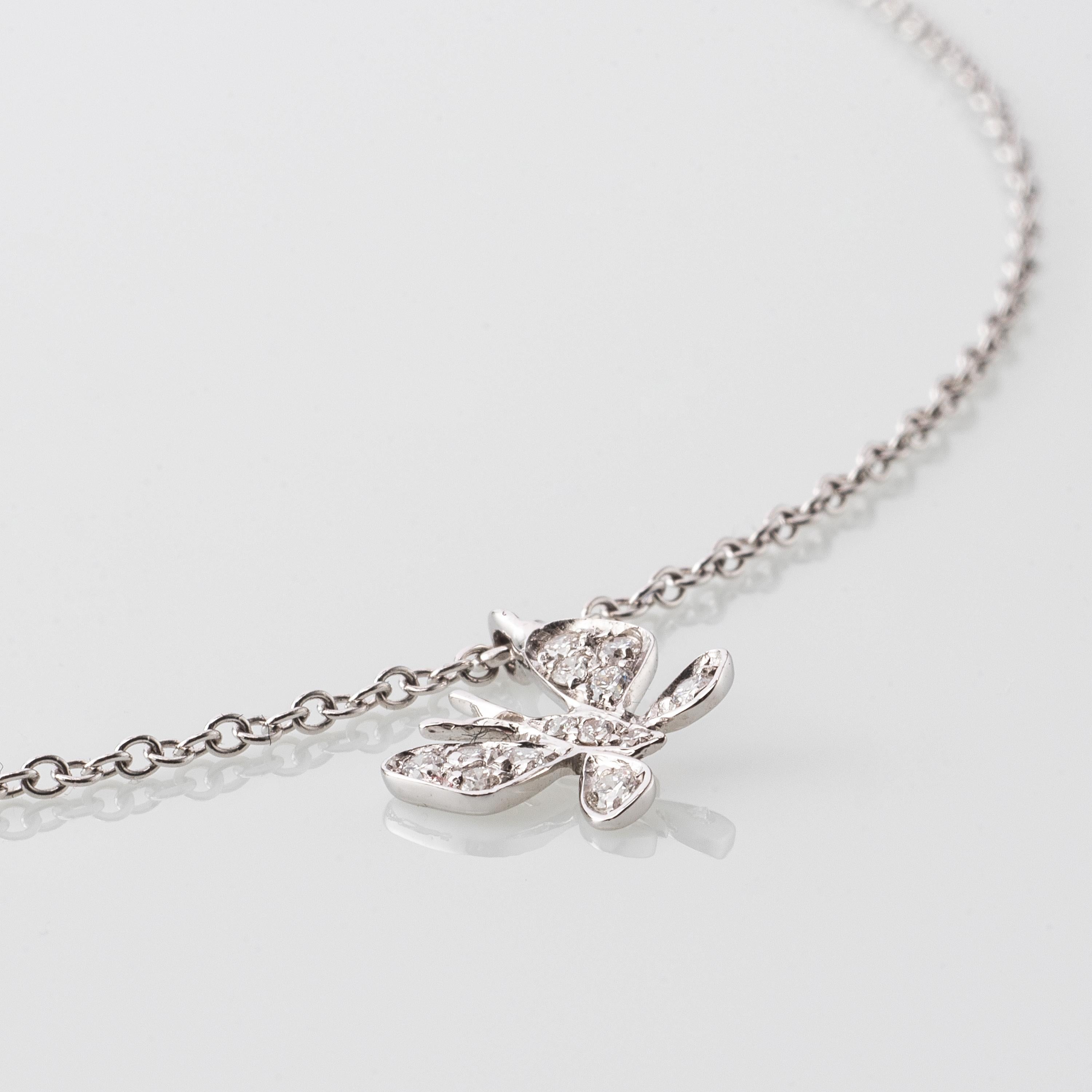 Butterfly Diamond 18 Karat White Gold Necklace In New Condition For Sale In London, UK
