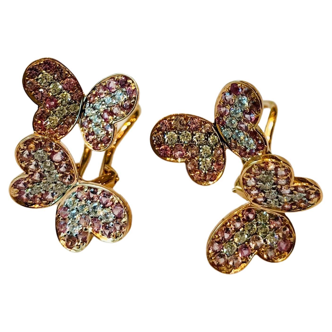 Boucles d'oreilles papillon en or jaune 18 carats, diamants et saphirs roses en vente