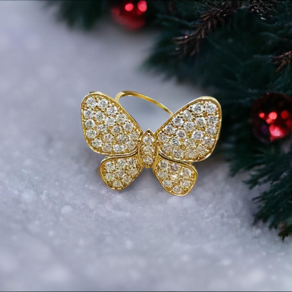 For Sale:  Butterfly Diamond Cocktail Ring in 14K Yellow Gold, 1.51 Carats 2