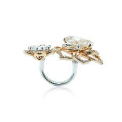 Butterfly Diamond Cocktail Ring with Round and Baguette Diamond in 18 Karat Gold