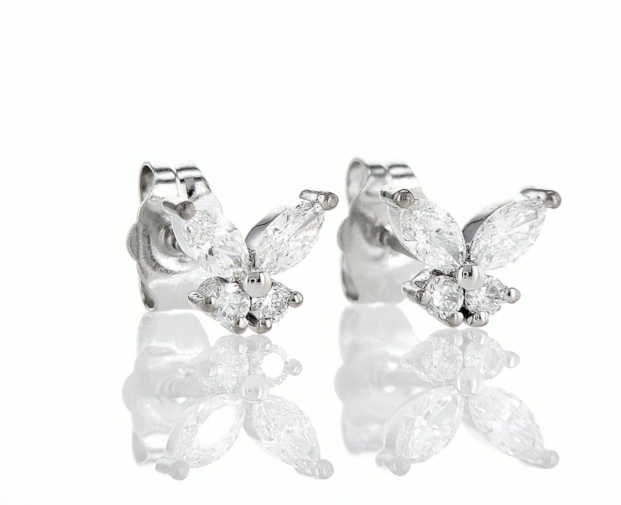 Contemporain Boucles d'oreilles papillon en or blanc 14 carats et diamants en vente