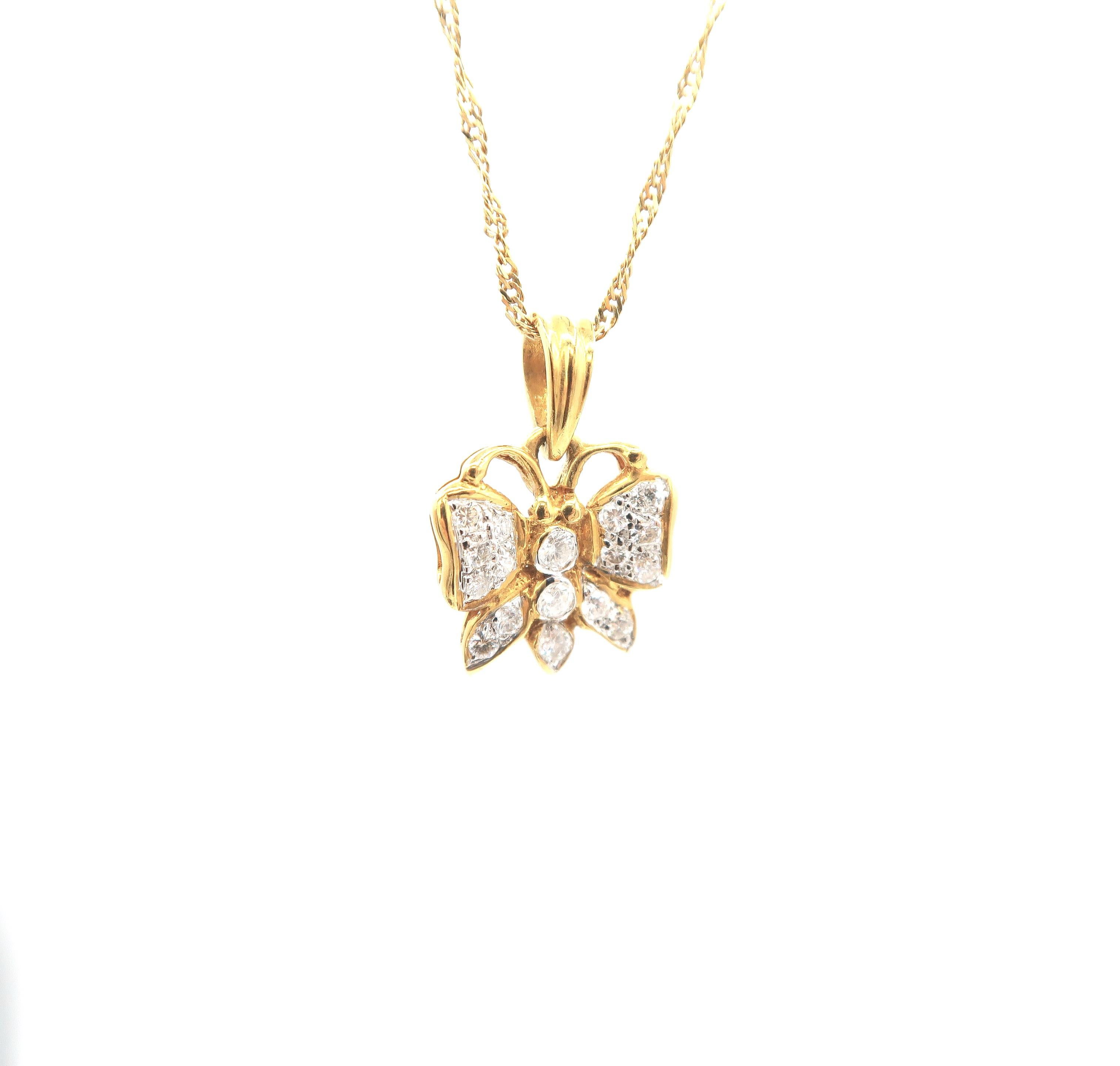 Brilliant Cut Butterfly Diamond Pendant Gold Twisted Curb Chain Necklace For Sale
