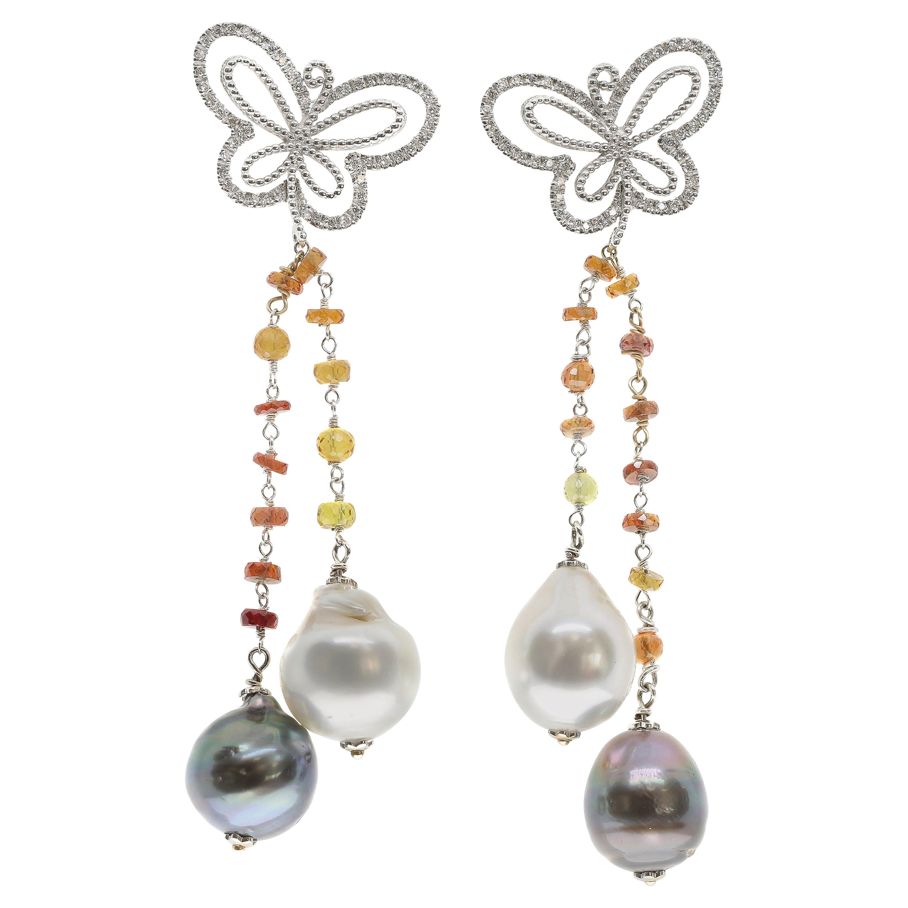 Pendants d'oreilles contemporains en or 18 carats avec diamants, saphirs et perles