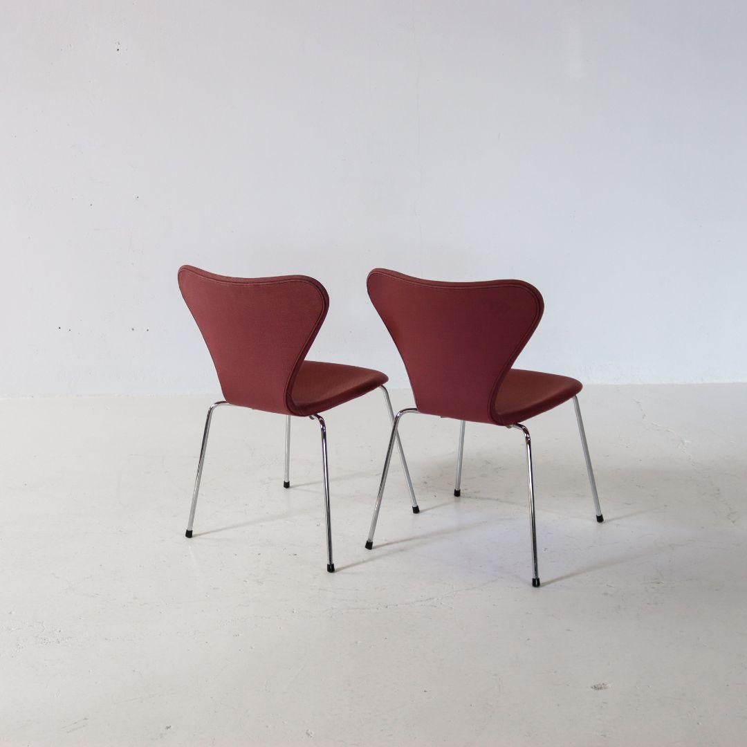 Butterfly Dining Chair by Arne Jacobsen for Fritz Hansen  In Good Condition For Sale In BAARLO, LI