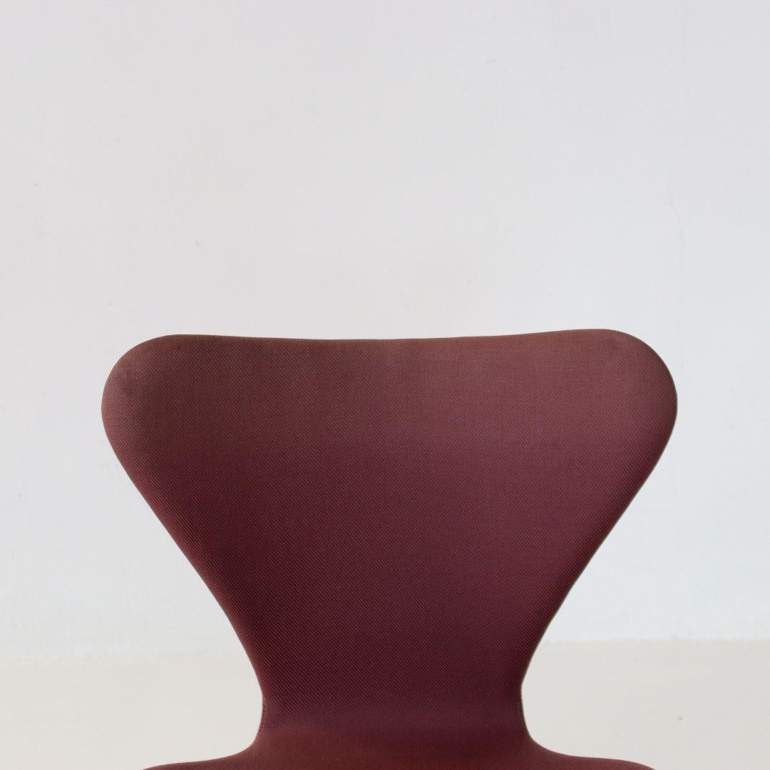 Chaise de salle à manger papillon d'Arne Jacobsen pour Fritz Hansen  en vente 1