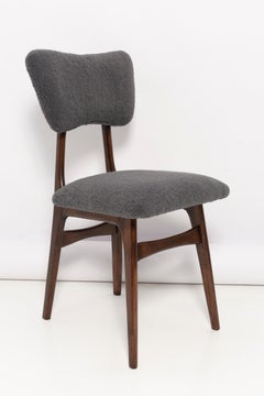 Schmetterlings-Esszimmerstuhl, grauer Boucle, dunkles Holz, von Vintola Studio, Polen, Europa