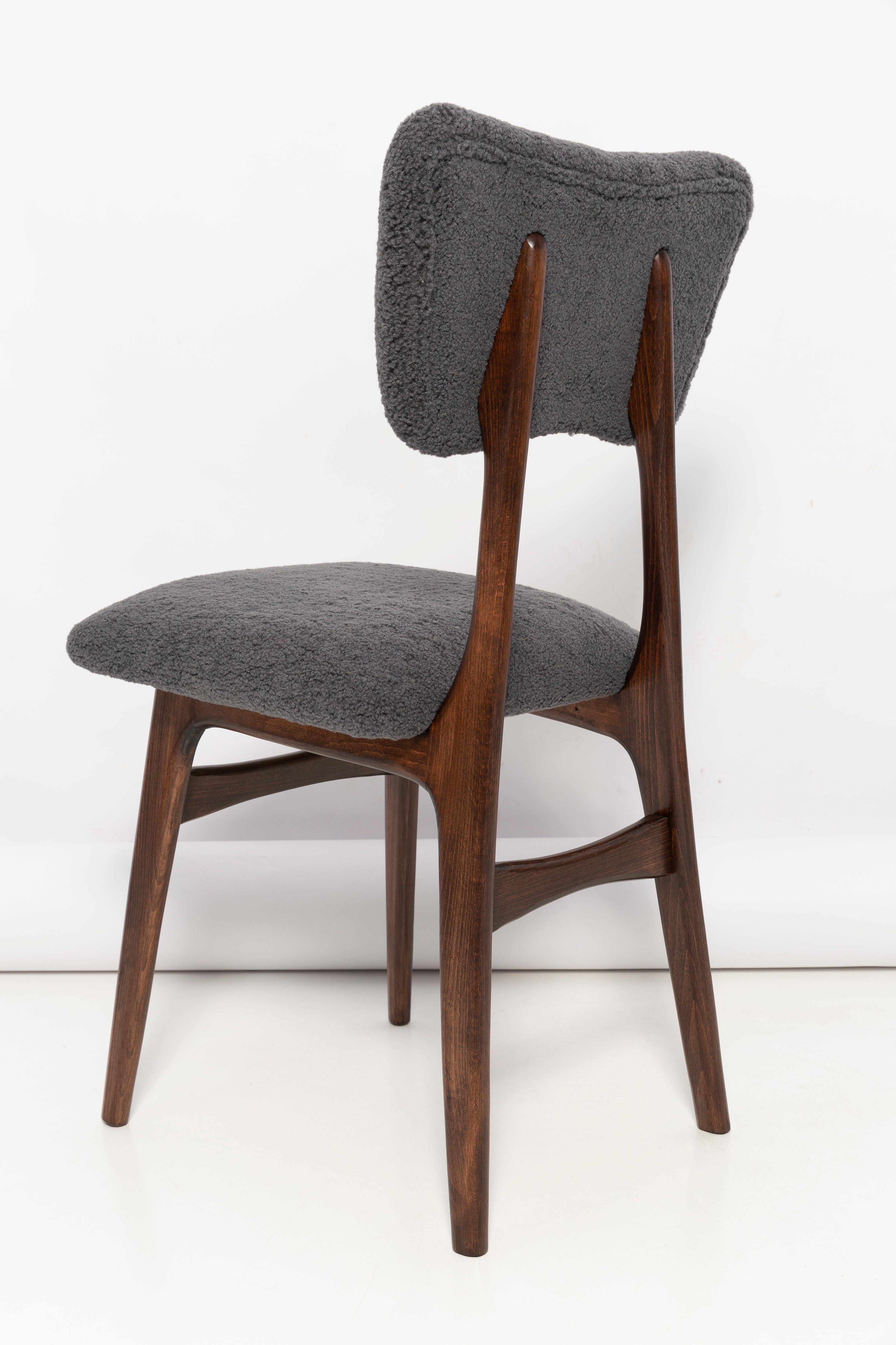 Butterfly Dining Chair, Gray Boucle, Dark Wood, by Vintola Studio, Poland, Europe In New Condition For Sale In 05-080 Hornowek, PL
