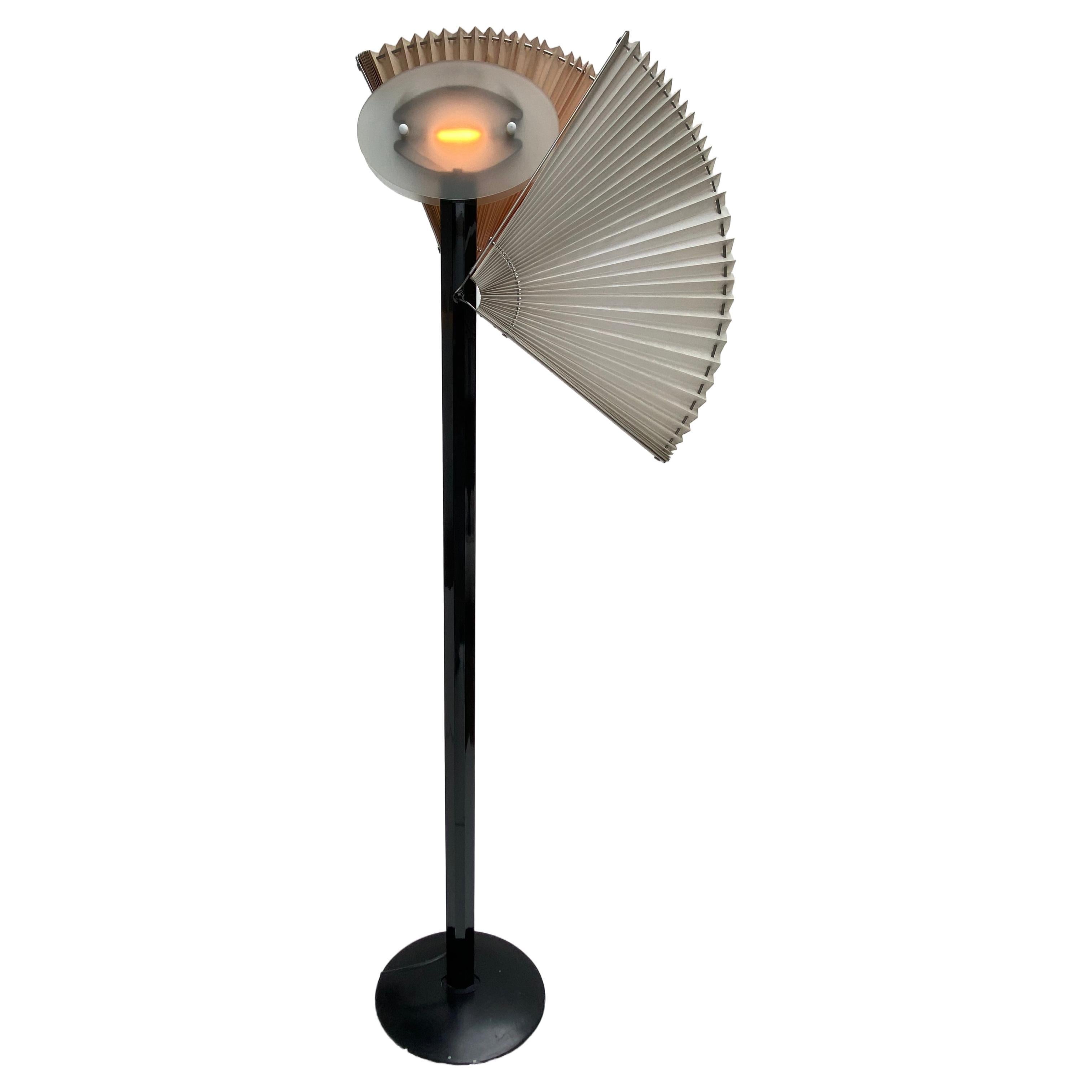 'Butterfly' Floorlamp by Afra & Tobia Scarpa for Flos Italy 1985               For Sale