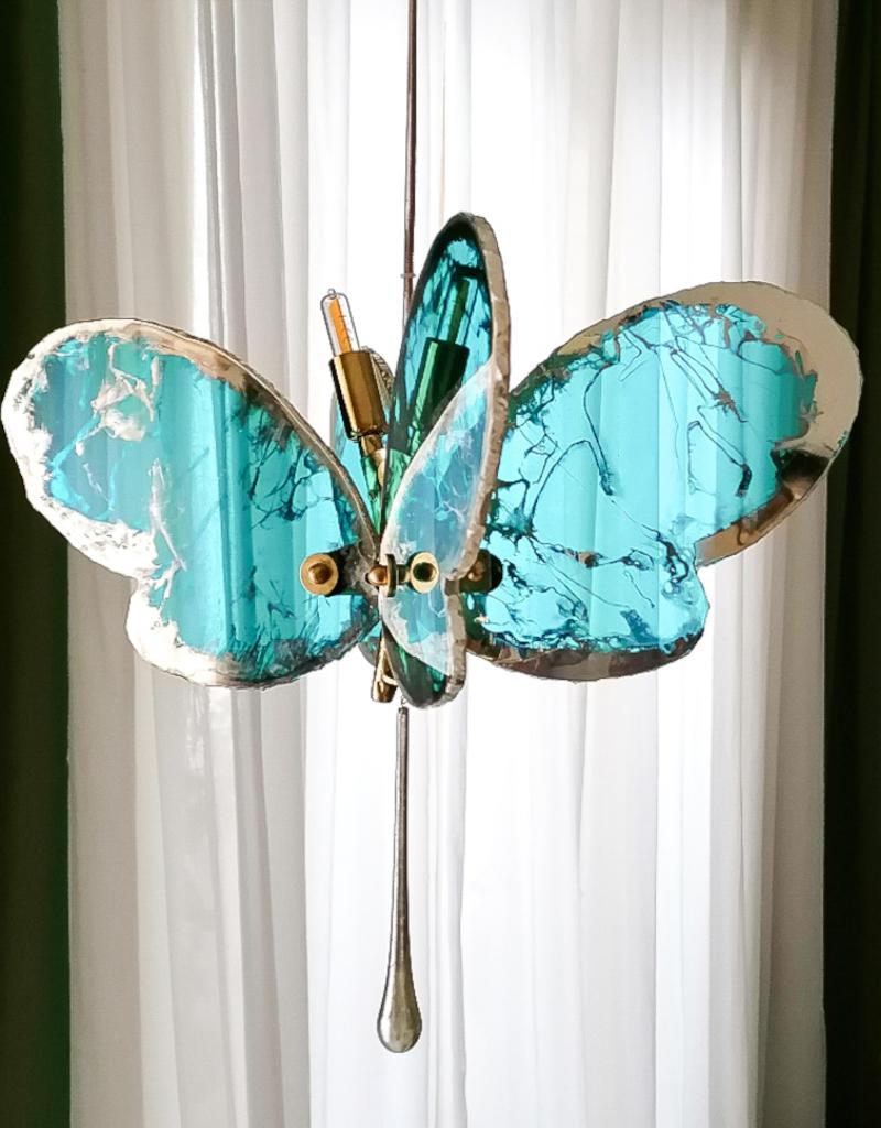  Butterfly 40 contemporary pendant Lamp, art glas Silvered, aqua color, Brass    In New Condition For Sale In Pietrasanta, IT