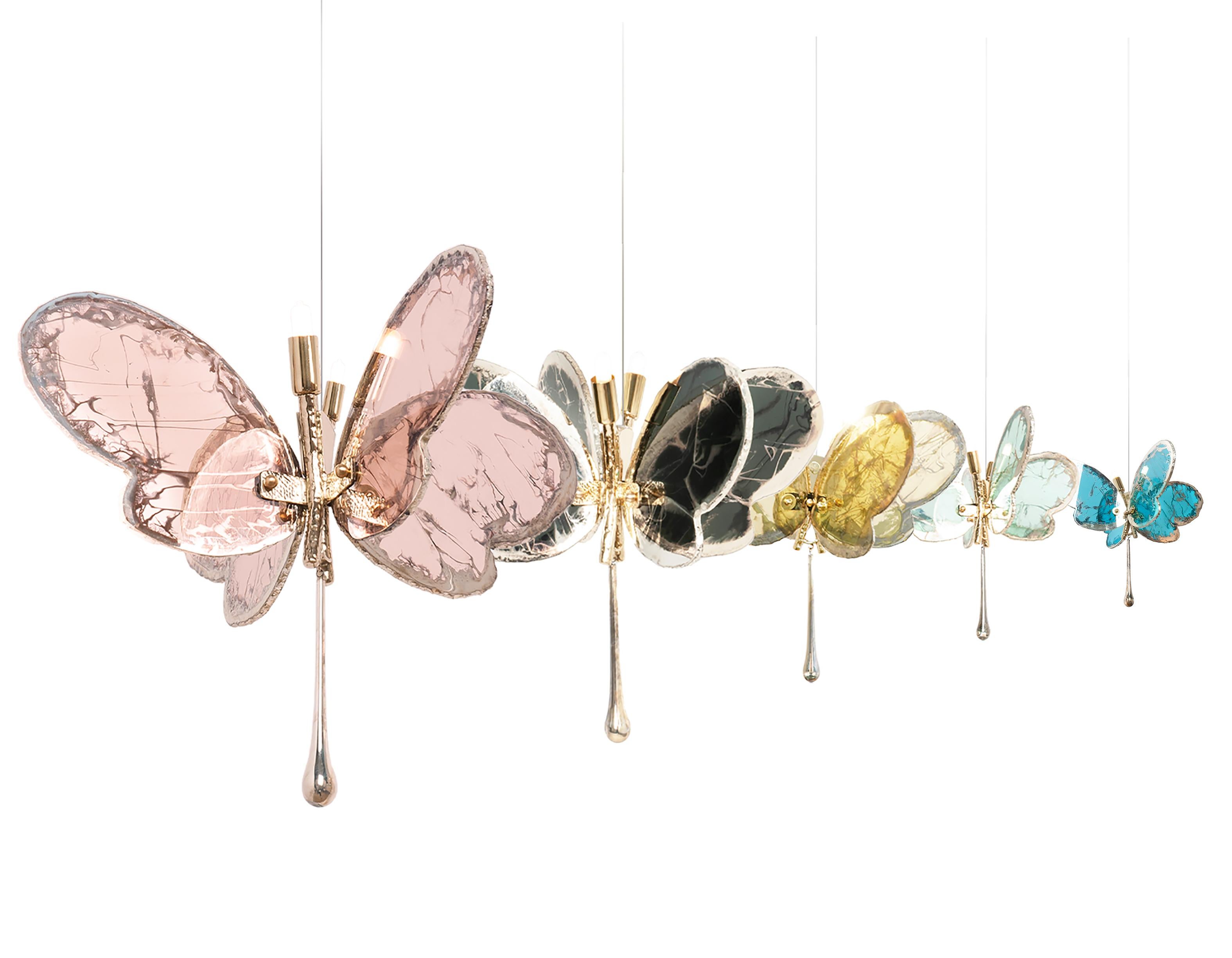 Zeitgenössische Schmetterlings-Pendelleuchte 40, Kunstglas versilbert, Jadefarbe, Messing    im Angebot 3
