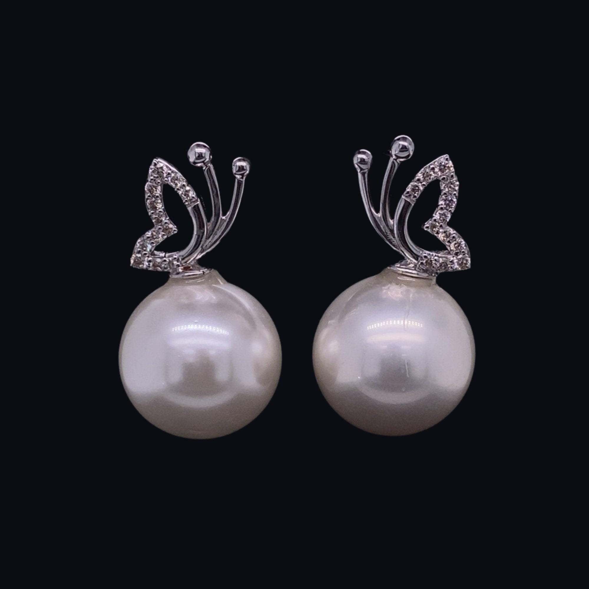 Art déco Boucles d'oreilles en or massif 14K avec perle papillon et diamant naturel (certifié) en vente
