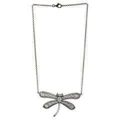 Collier pendentif papillon en argent avec pierres précieuses Topaze
