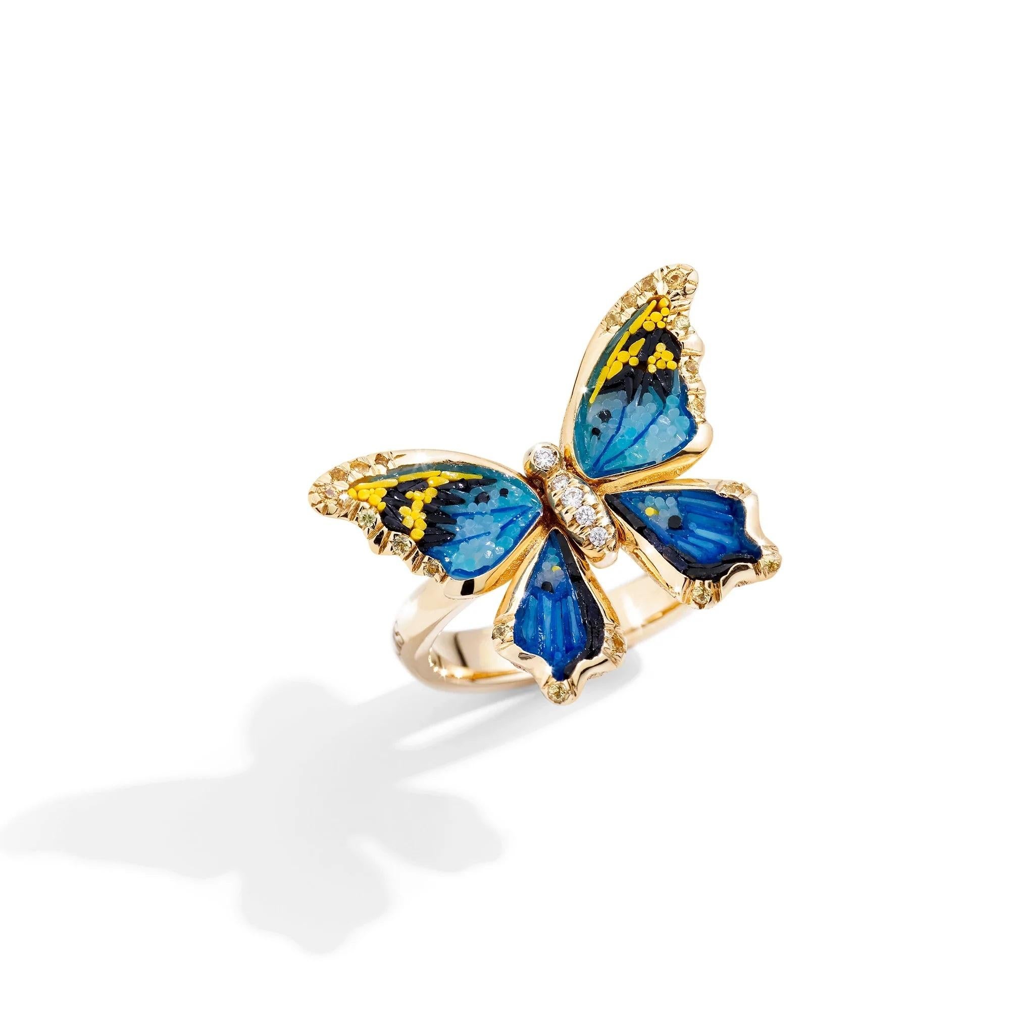 Im Angebot: Schmetterlingsring aus Gelbgold mit weißen Diamanten, von Hand mit Mikromosaik verziert () 2