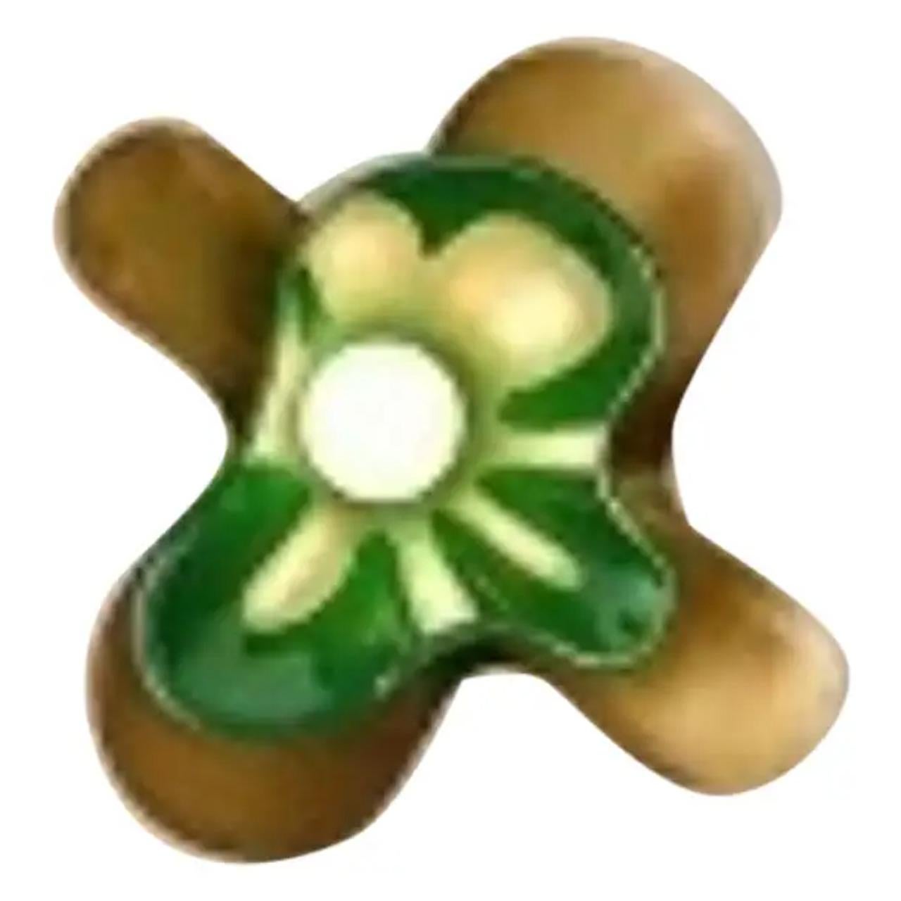 Egalisez votre intérieur avec l'applique murale Butterfly, une luxueuse fusion entre un design inspiré de la nature et une élégance moderne. Inspirée des ailes gracieuses d'un papillon, cette applique murale est composée d'éléments en laiton et en