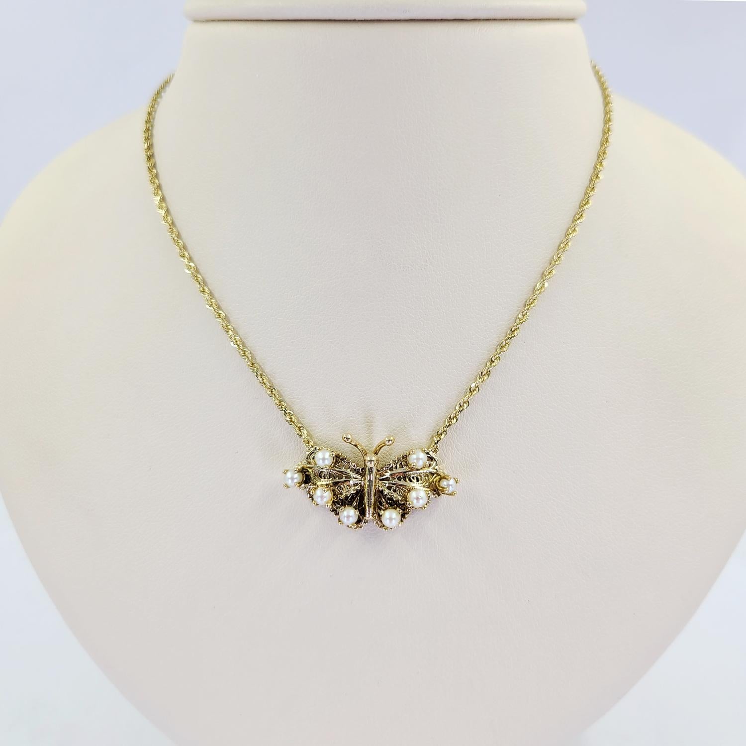 Round Cut Butterfly Seed Pearl Pendant Necklace in Yellow Gold For Sale