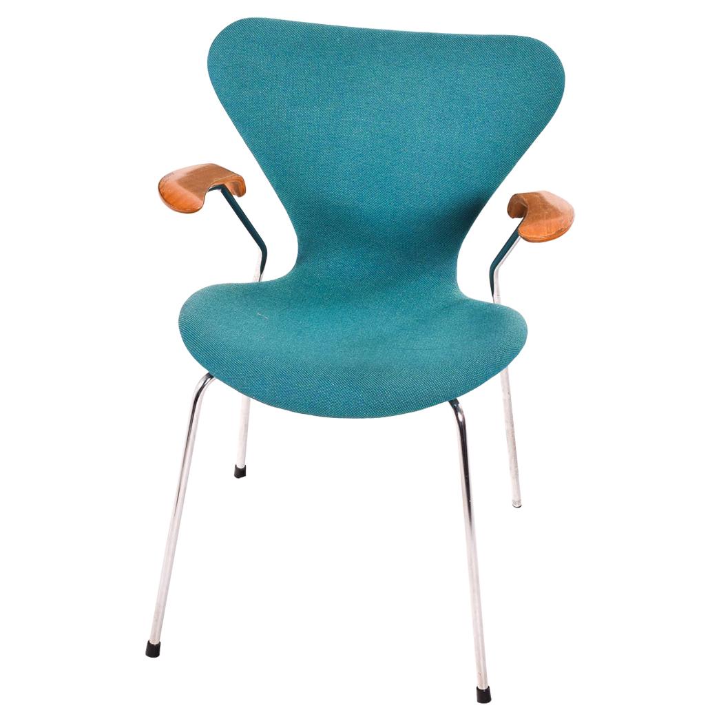 Butterfly Series 7 with Armrests by Arne Jacobsen for Fritz Hansen For Sale