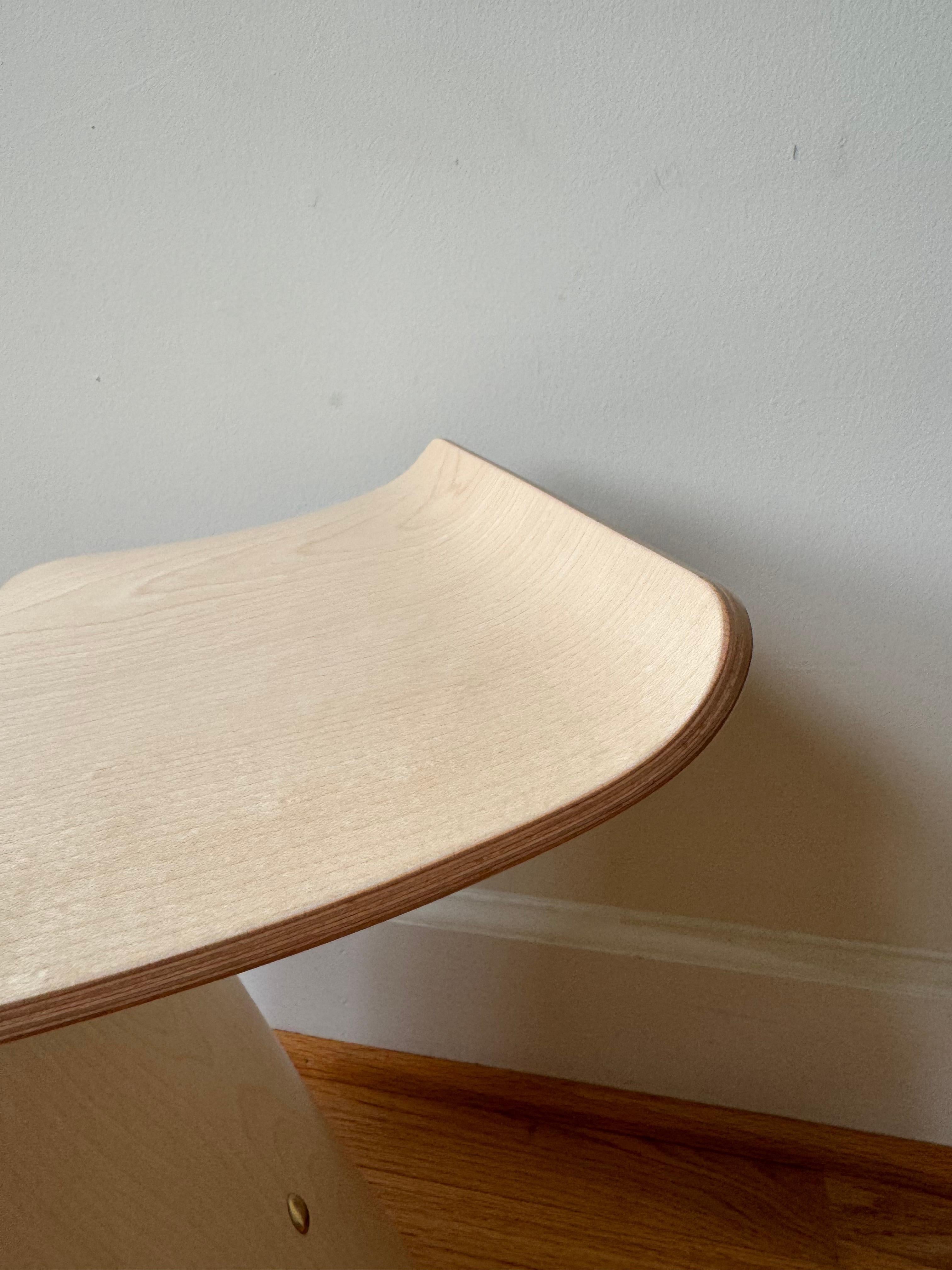 Butterfly stool by Sori Yanagi For Sale 8