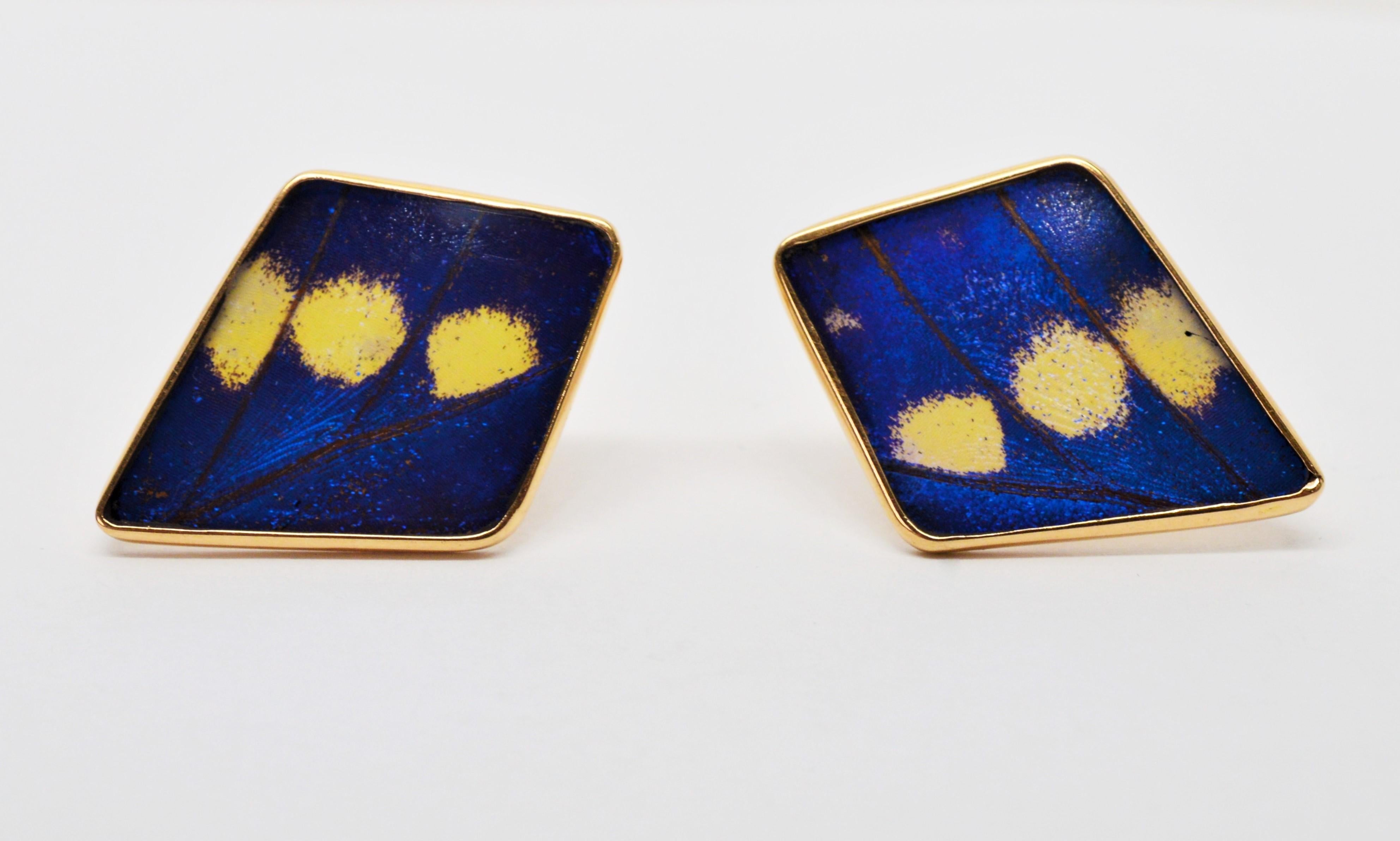 Butterfly Wing Artisan 18K Yellow Gold Cufflinks In Excellent Condition For Sale In Mount Kisco, NY