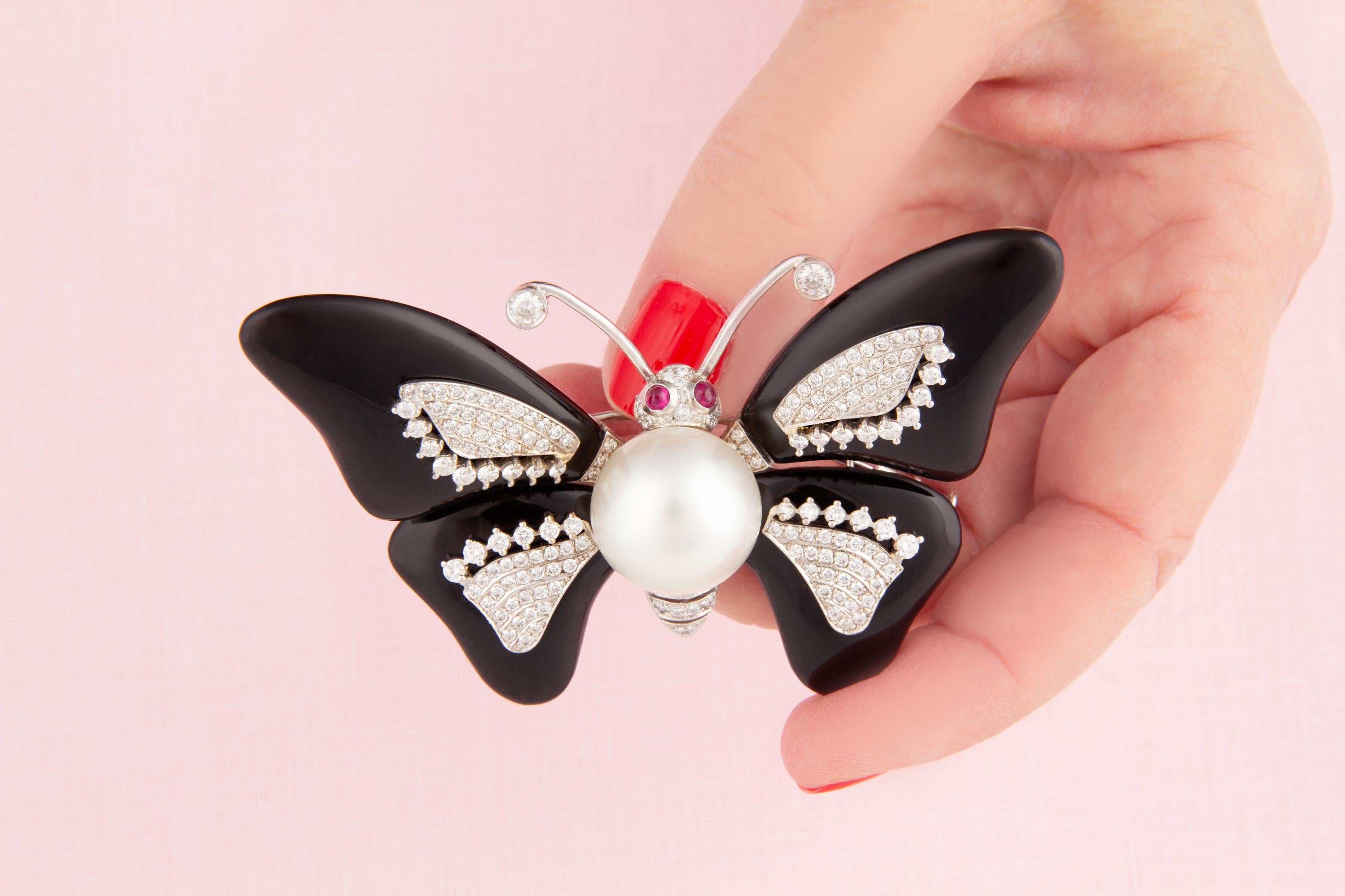 Artista Spilla Butterly Diamond Onyx Design di Ella Gafter in vendita