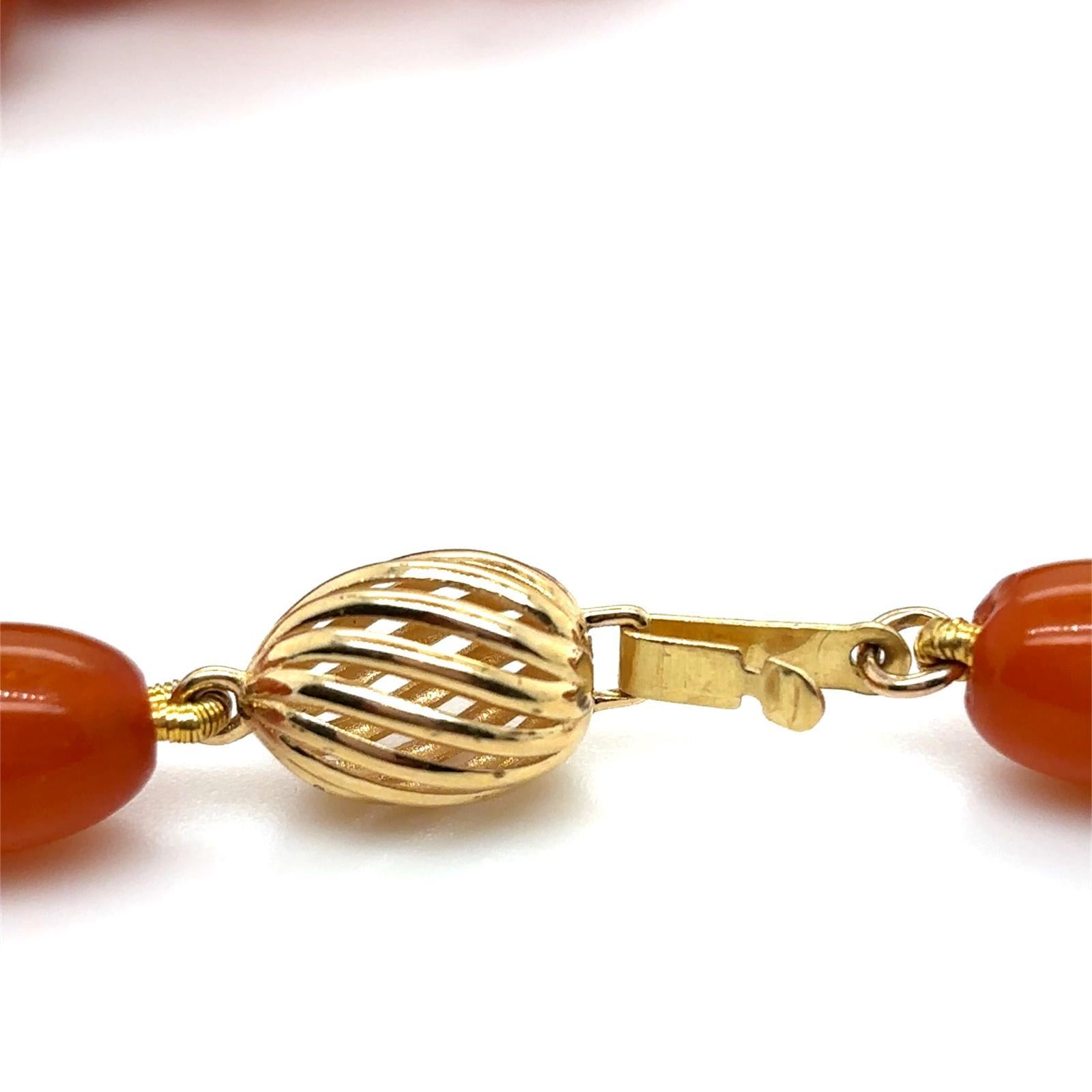 Butterscotch Amber Graduated Long Bead Necklace 18 Karat Yellow Gold Clasp For Sale 3