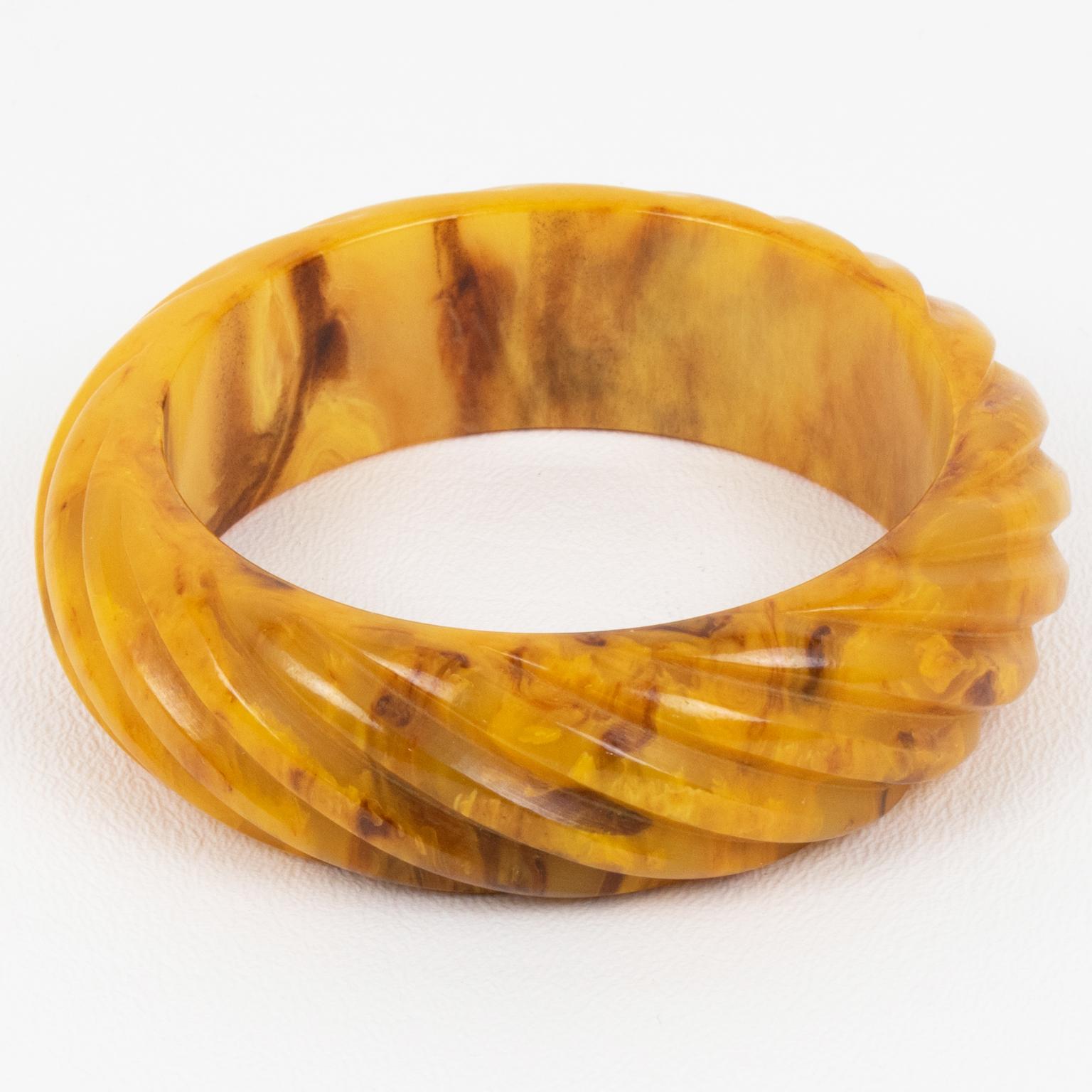 Butterscotch and Brown Bakelite Bangle Bracelet with Carving For Sale 1