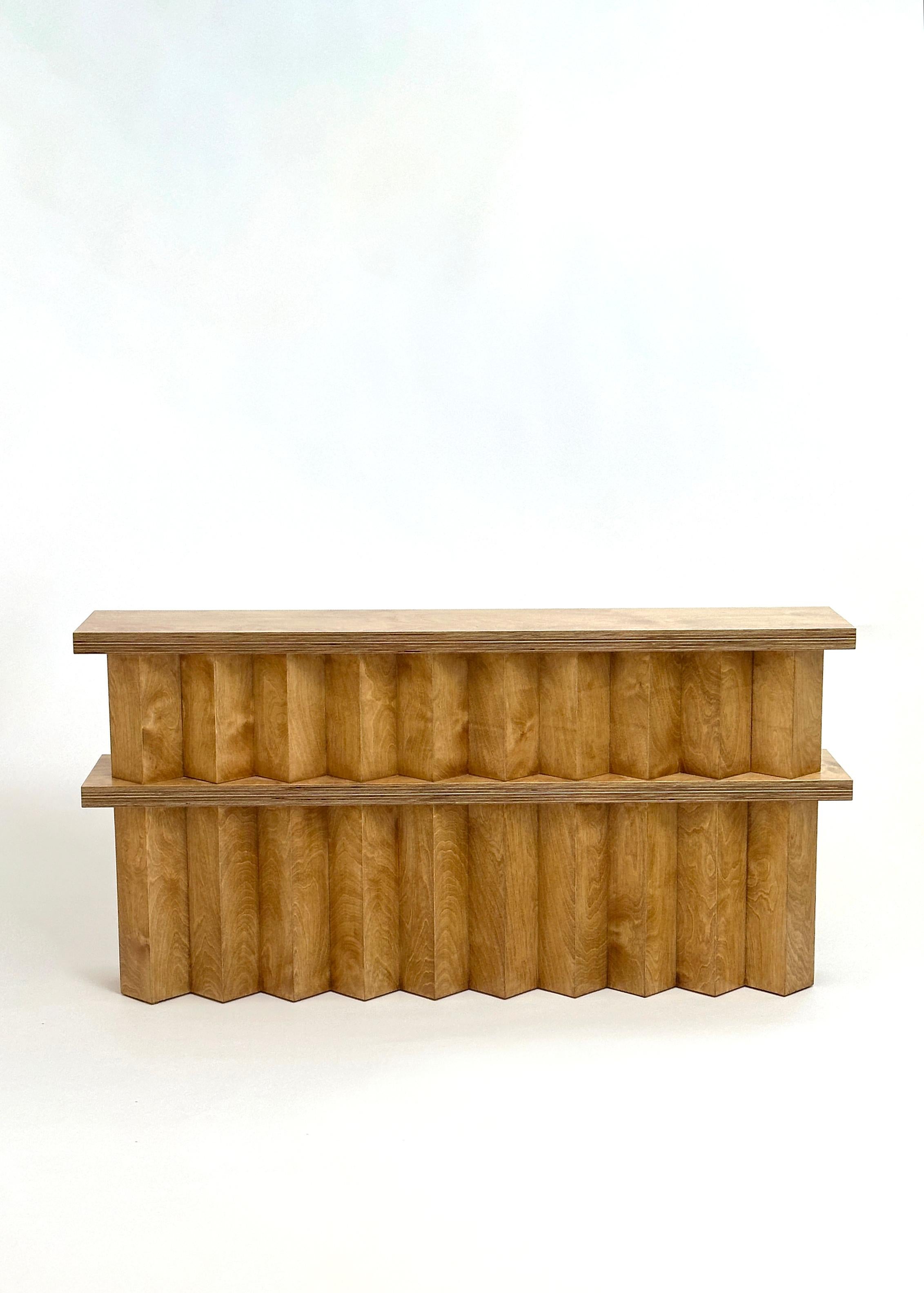 Postmoderne Butterscotch Foundation Console by Goons en vente