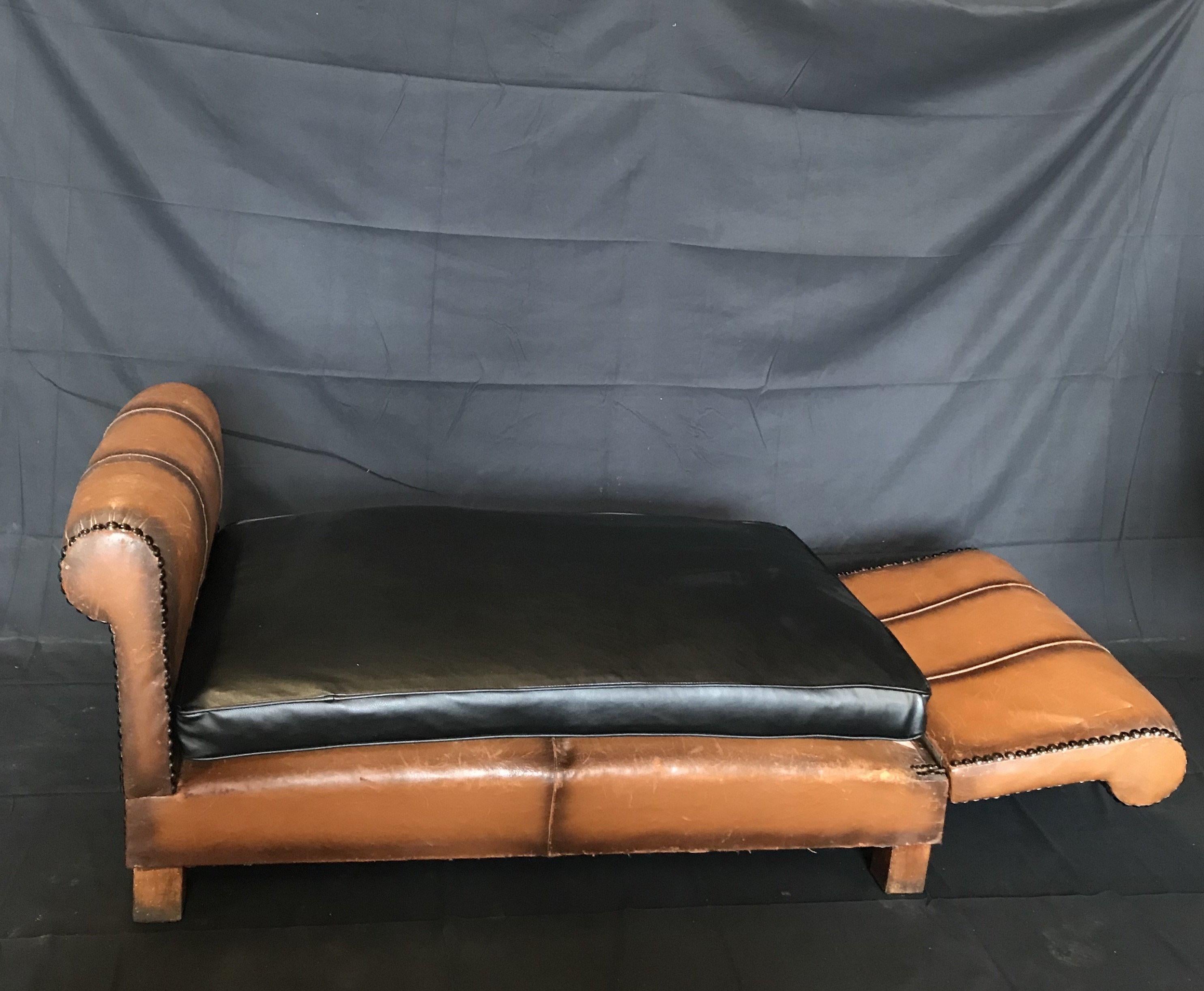 Mid-20th Century Buttery French Art Deco Leather Convertible Daybed Bench