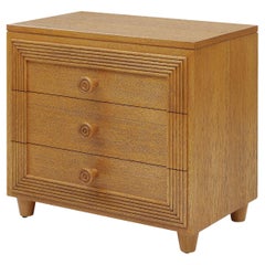 Table d
appoint en Oak Button Down par Bunny Williams Home