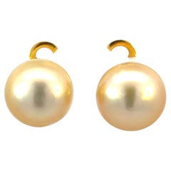 Boucles d'oreilles à bouton en perle des mers du Sud blanc cassé, en or jaune 14 carats