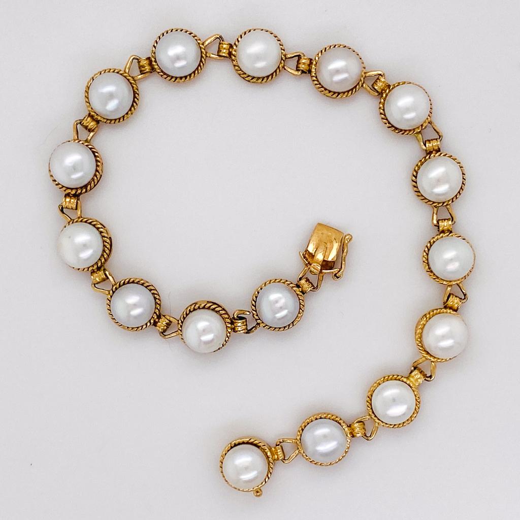 Cushion Cut Button Pearl Bracelet 14K Yellow Gold Rope Detail Links, 7 Inch by 7 mm For Sale