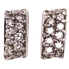 Button White Gold Earrings with 16 Diamonds