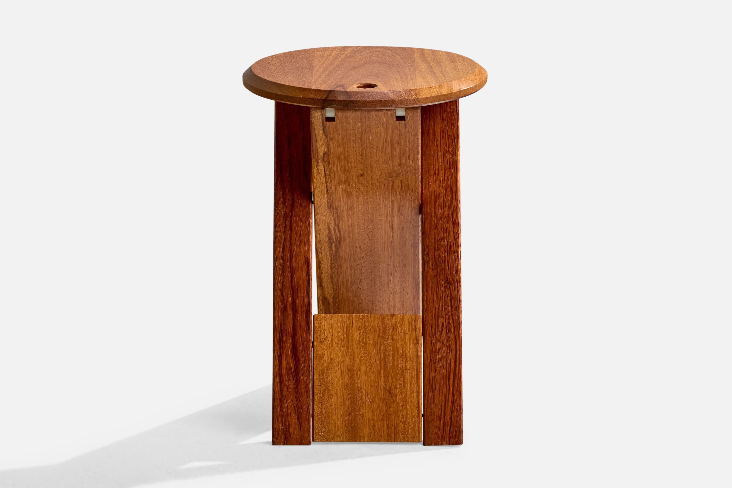 Fine XX secolo Butzke, Sgabelli Foldes, Wood, Brasile, anni '90 in vendita