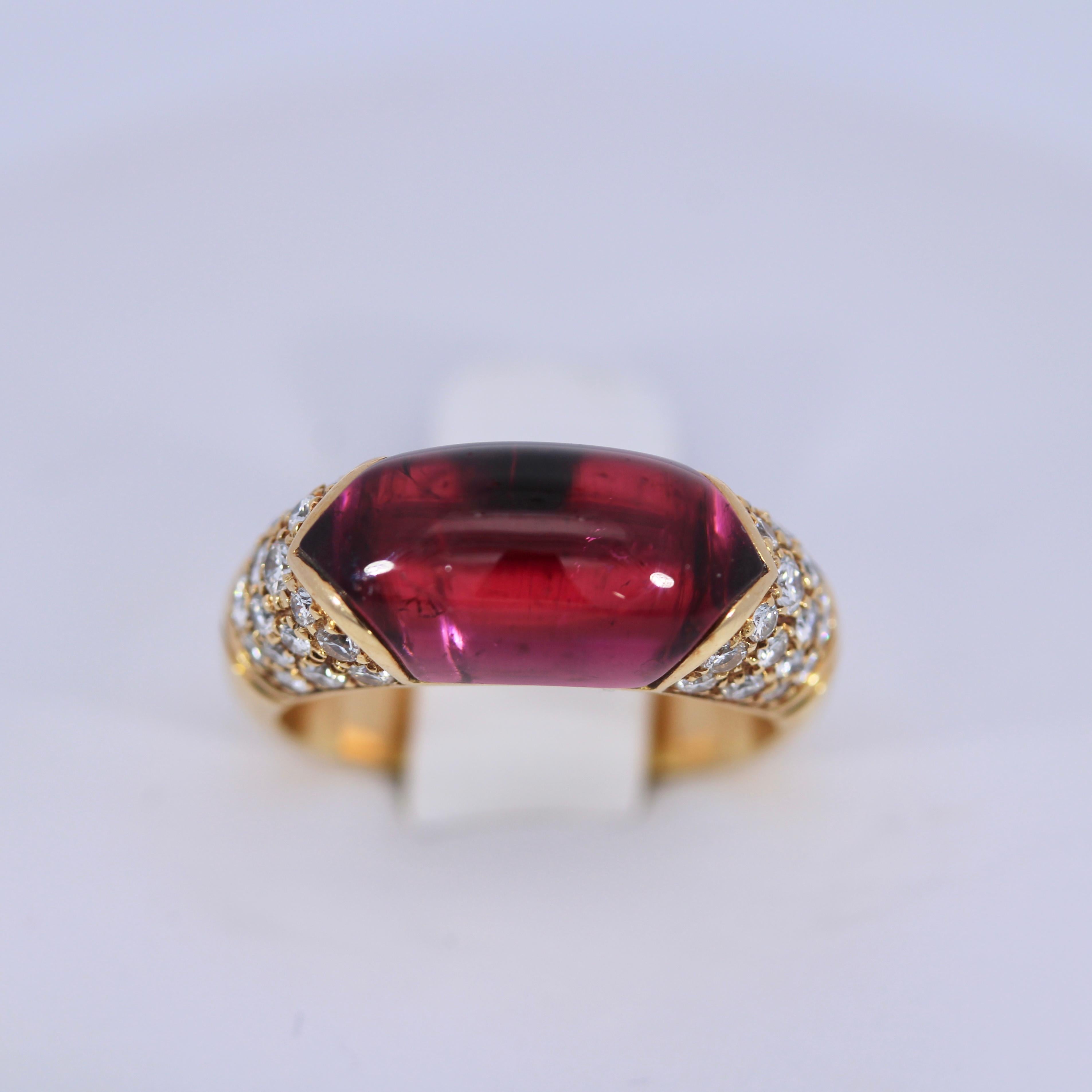 Anillo Bvgari Tronchetto Oro Amarillo 18K Con Diamantes Corte redondo