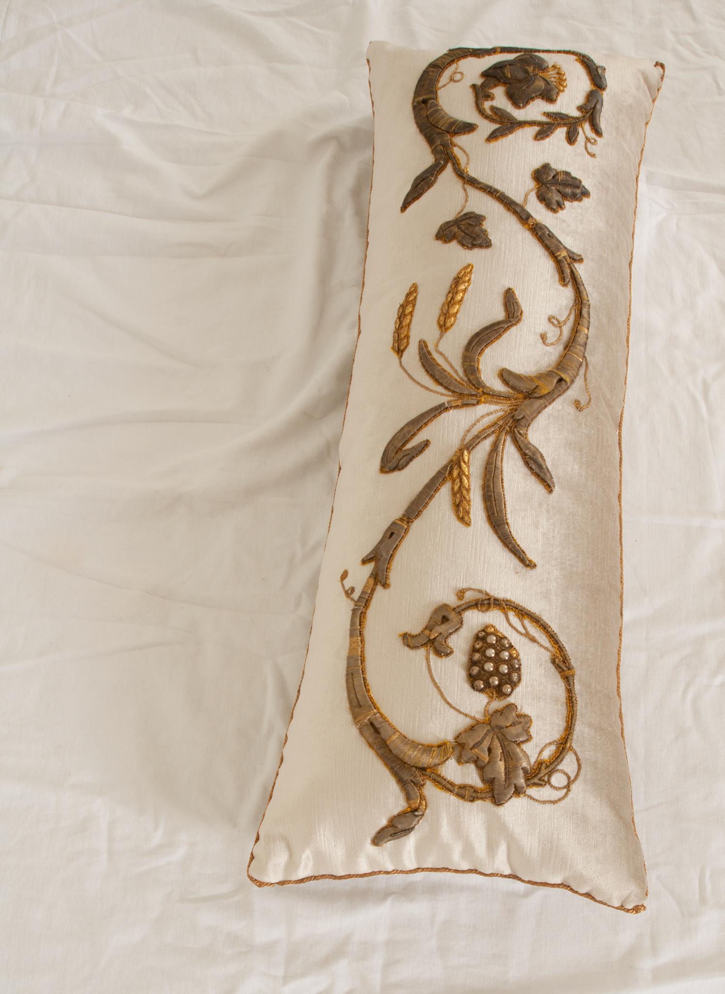 B.Viz Raised Gold Metallic Embroidery Pillow In Good Condition In Baton Rouge, LA