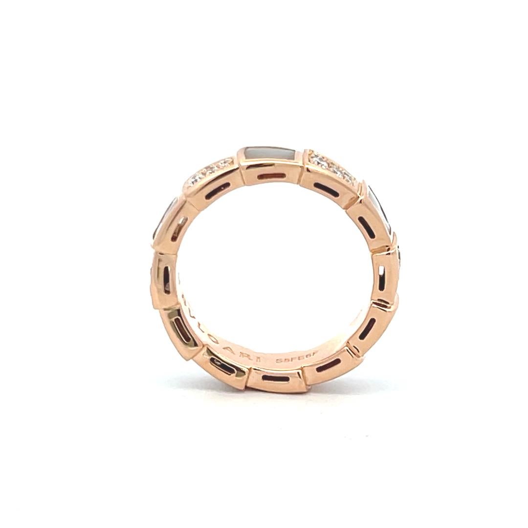 Bvlgari, bague Serpenti en or jaune 18 carats avec diamants ronds brillants de 0,41 carat en vente 6